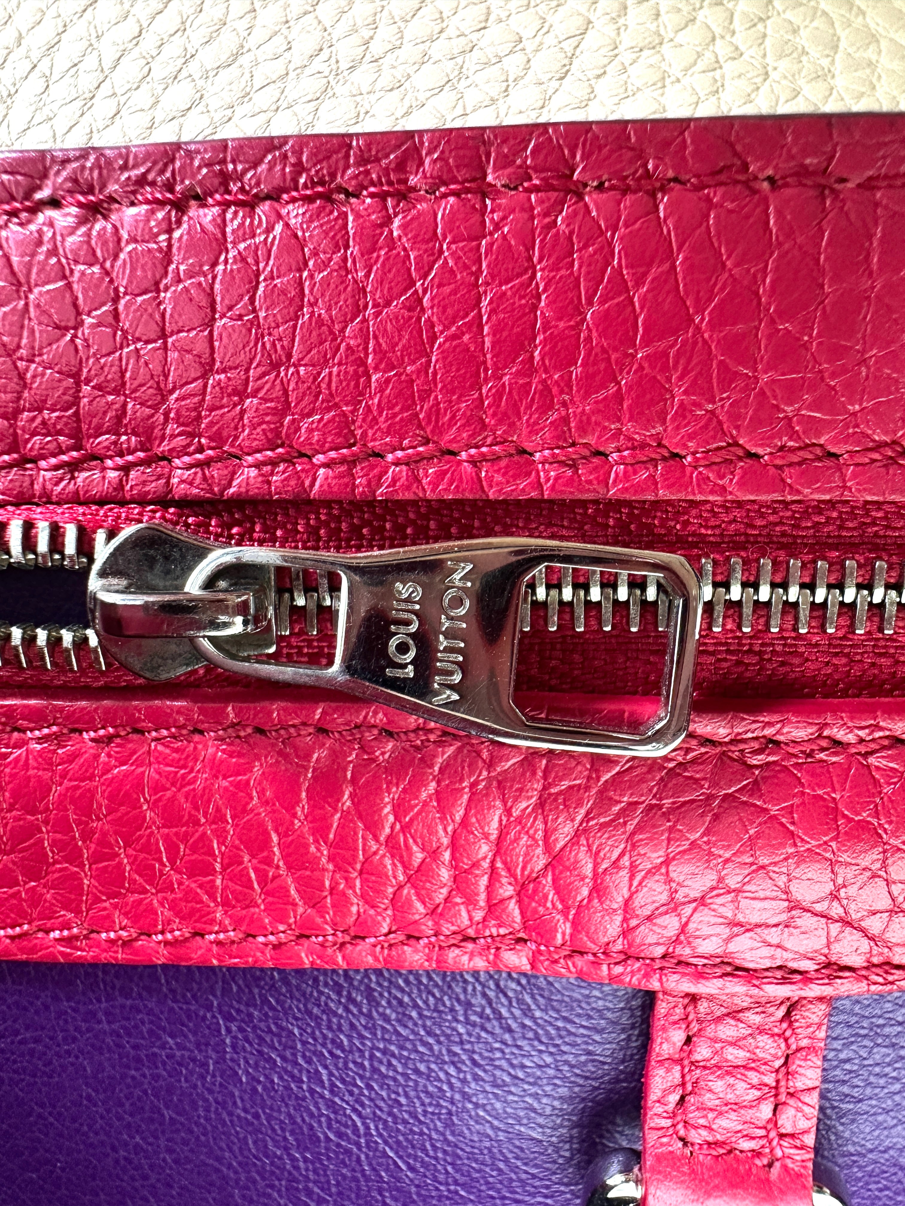 Louis Vuitton Capucines MM Red Leather Navy Handle Bag LV2727