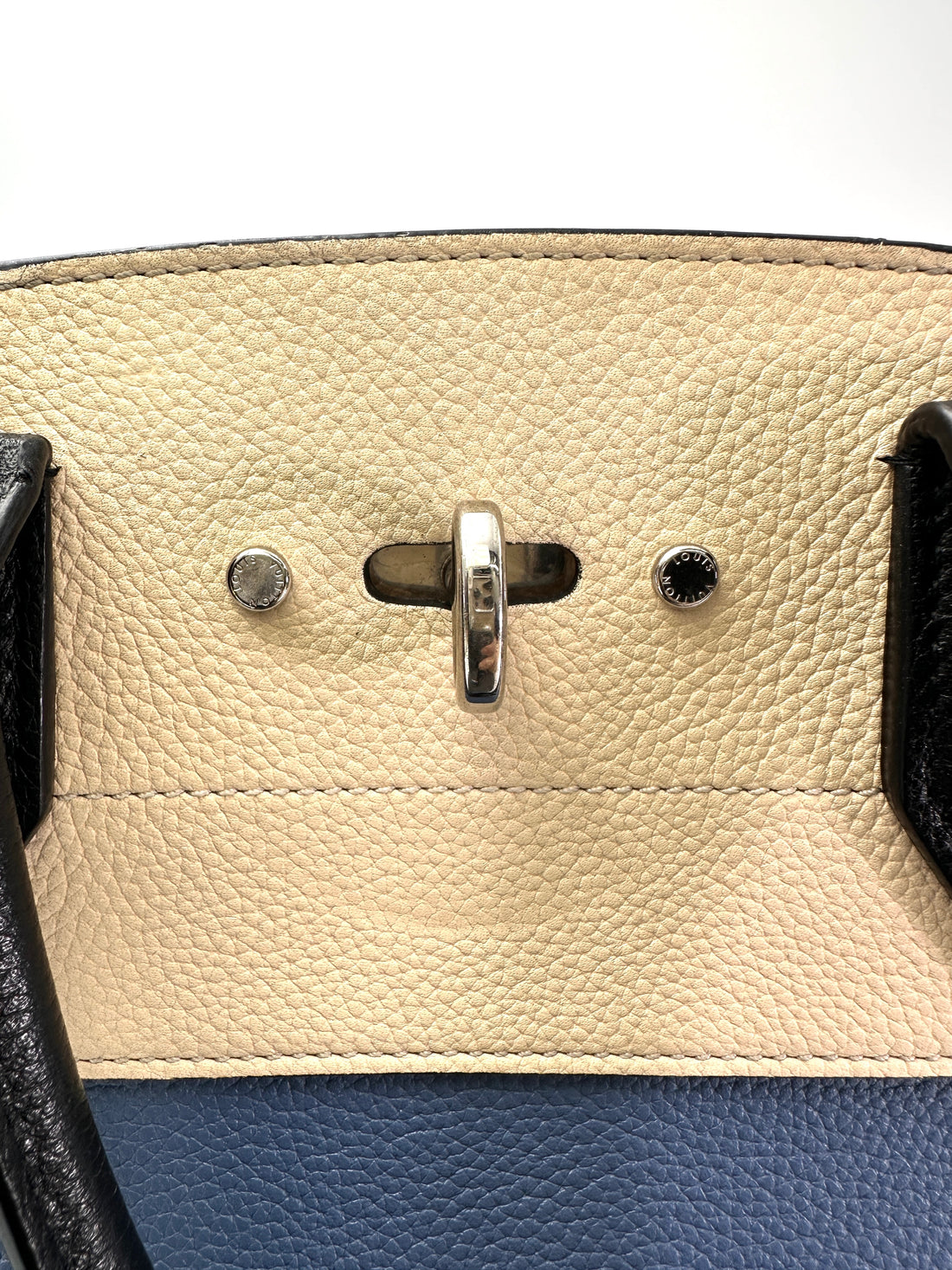 Louis Vuitton City Steamer White/Blue Grained Leather Handle Bag LV2730