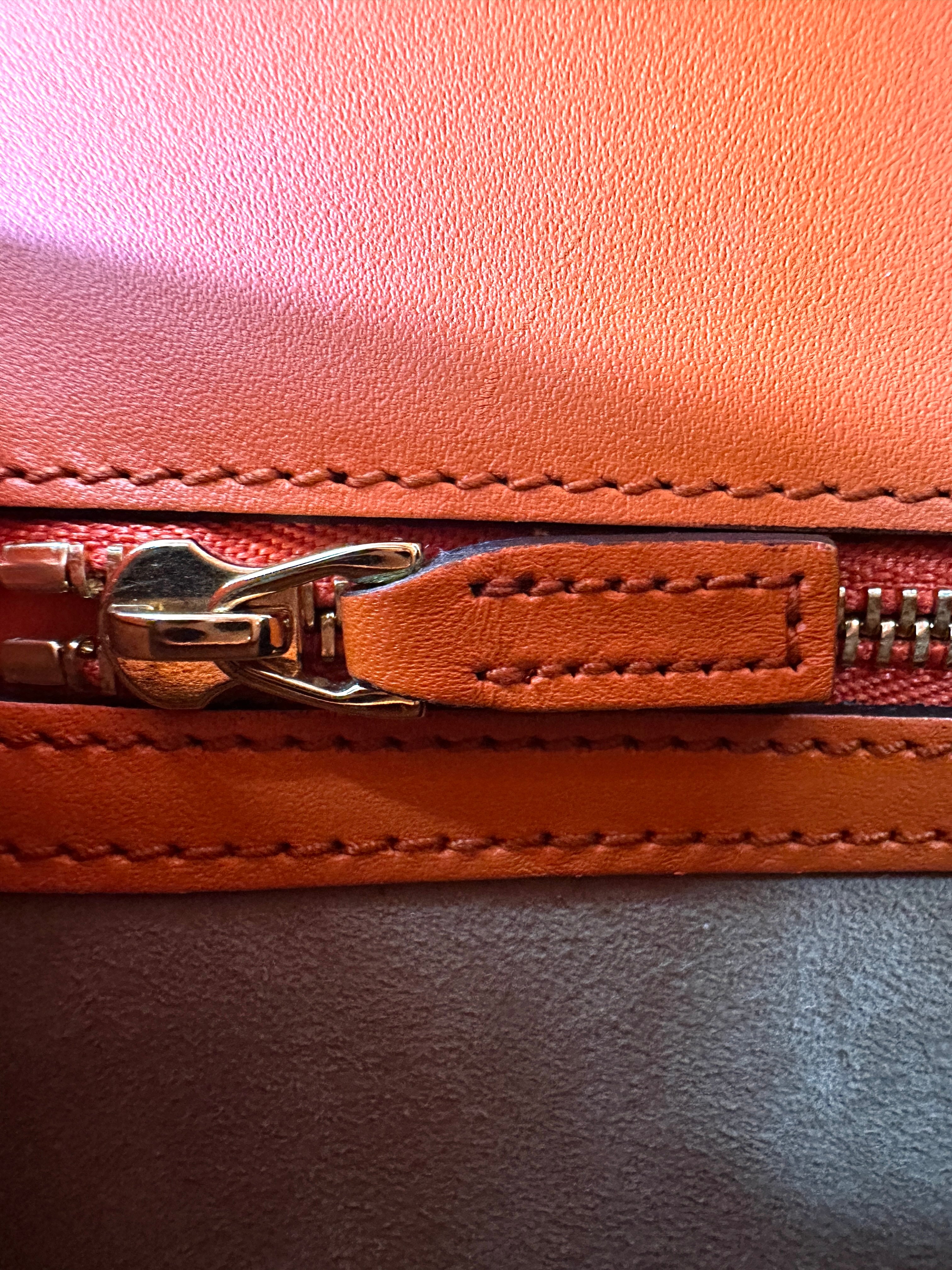 Gucci Sylvie Orange Leather Medium Size Shoulder Bag GG984
