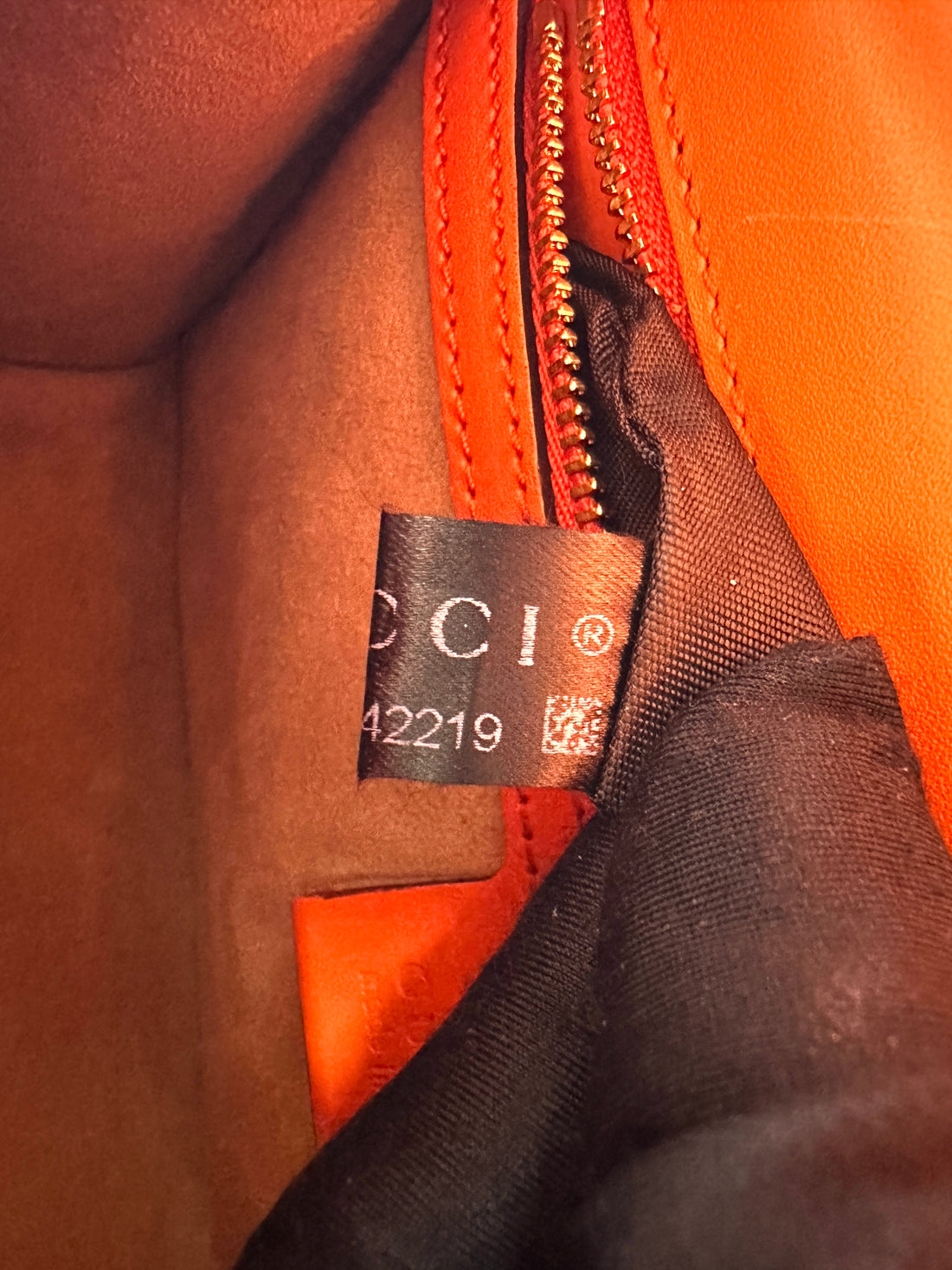 Gucci Sylvie Orange Leather Medium Size Shoulder Bag GG984