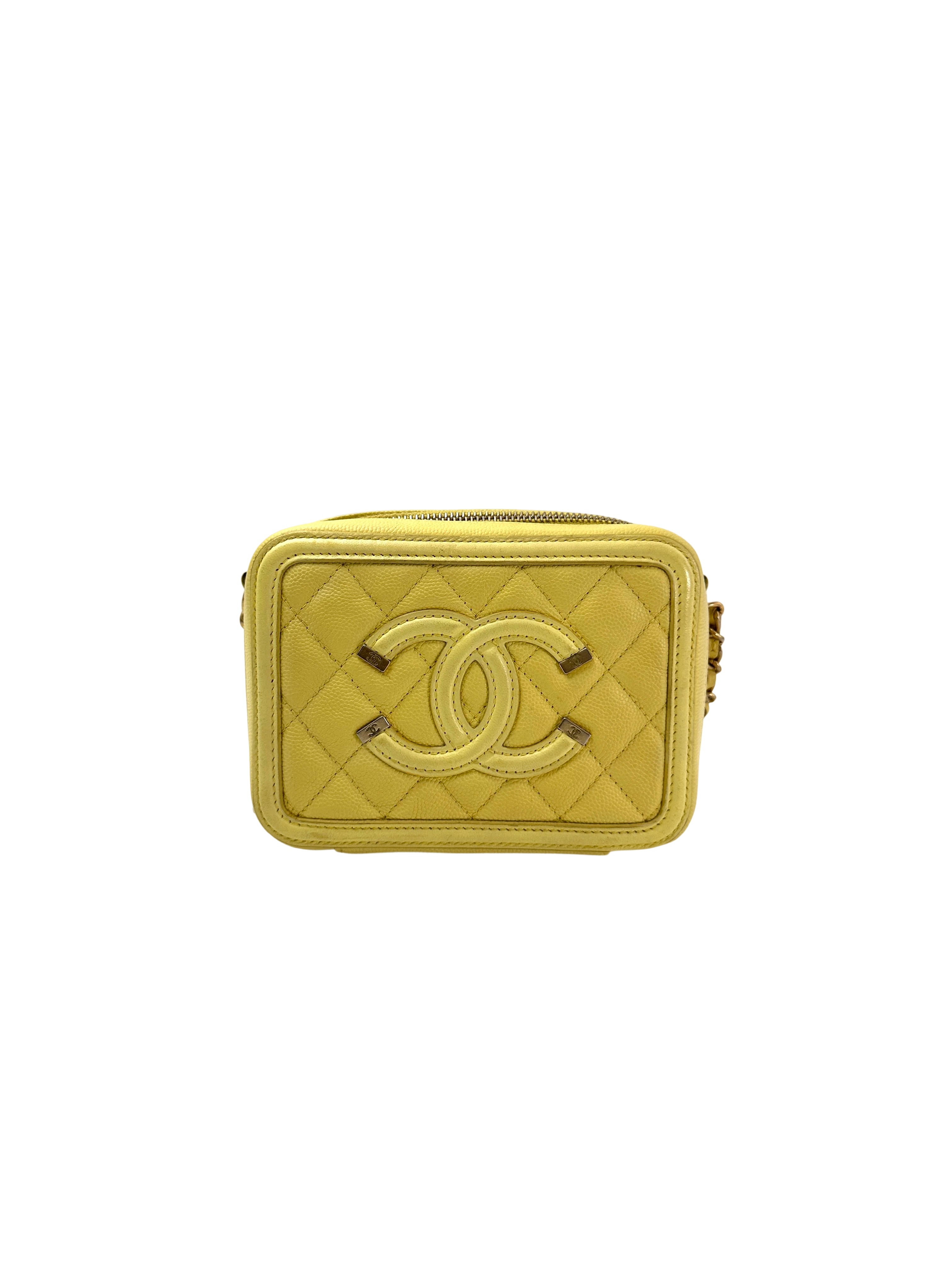 Chanel CC Filigree Yellow Quilted Leather Small Size Vanity Case(25***33) CC1954