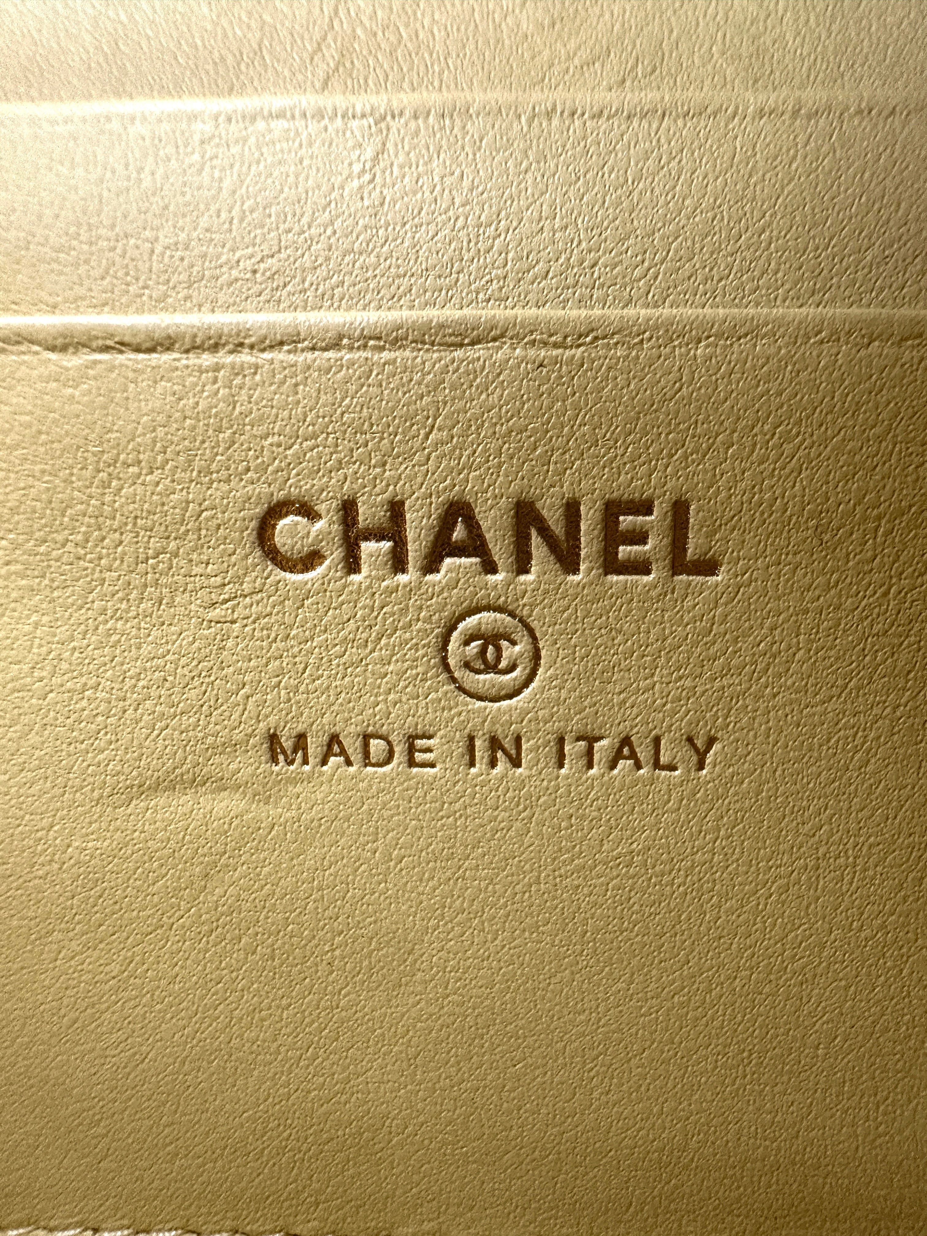 Chanel CC Filigree Yellow Quilted Leather Small Size Vanity Case(25***33) CC1954