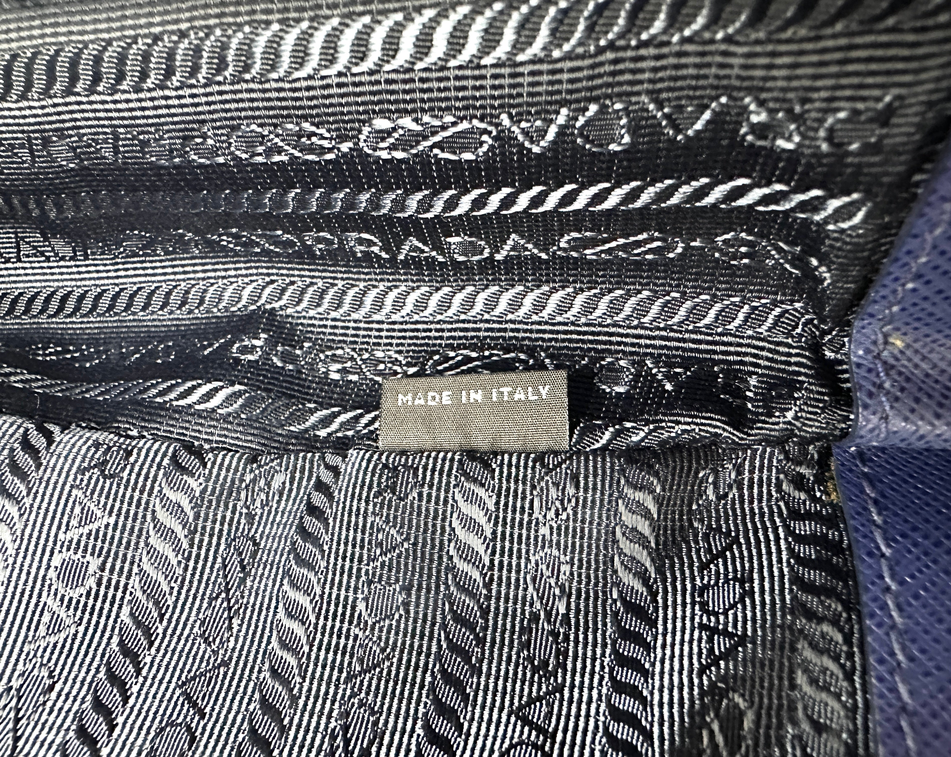 Prada Galleria Blue Saffiano Leather Handle Bag PR329