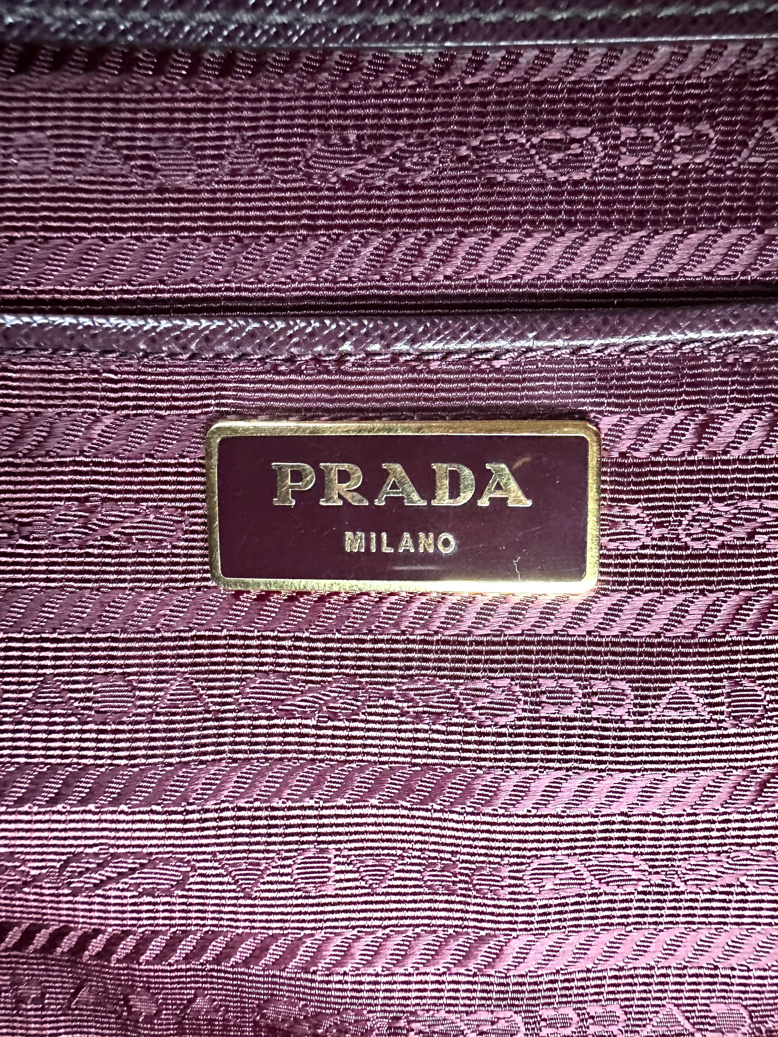 Prada Galleria Dark Purple Saffiano Leather Large Size Handle Bag PR337
