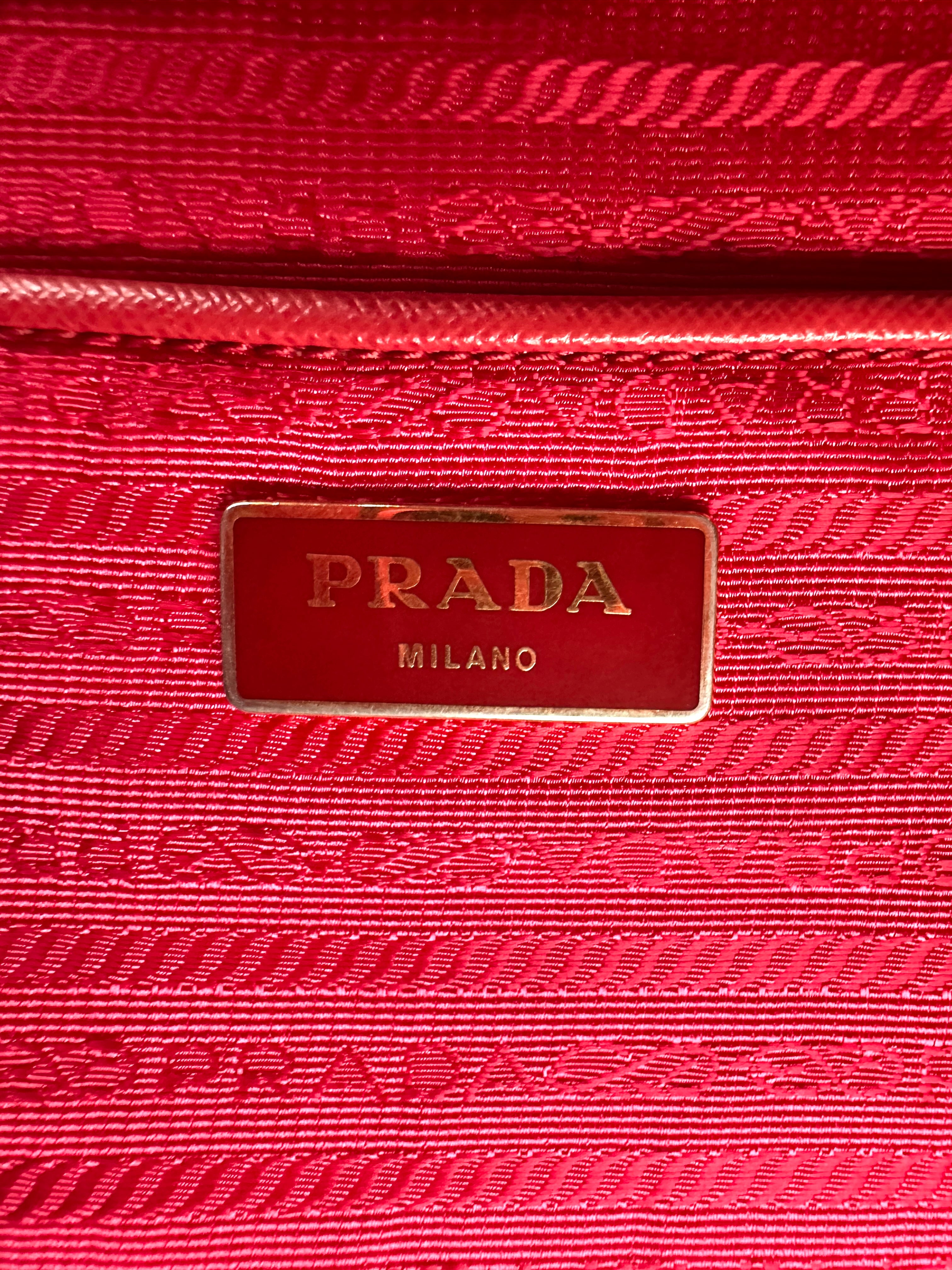 Prada Galleria Red Saffiano Leather Handle Bag PR331