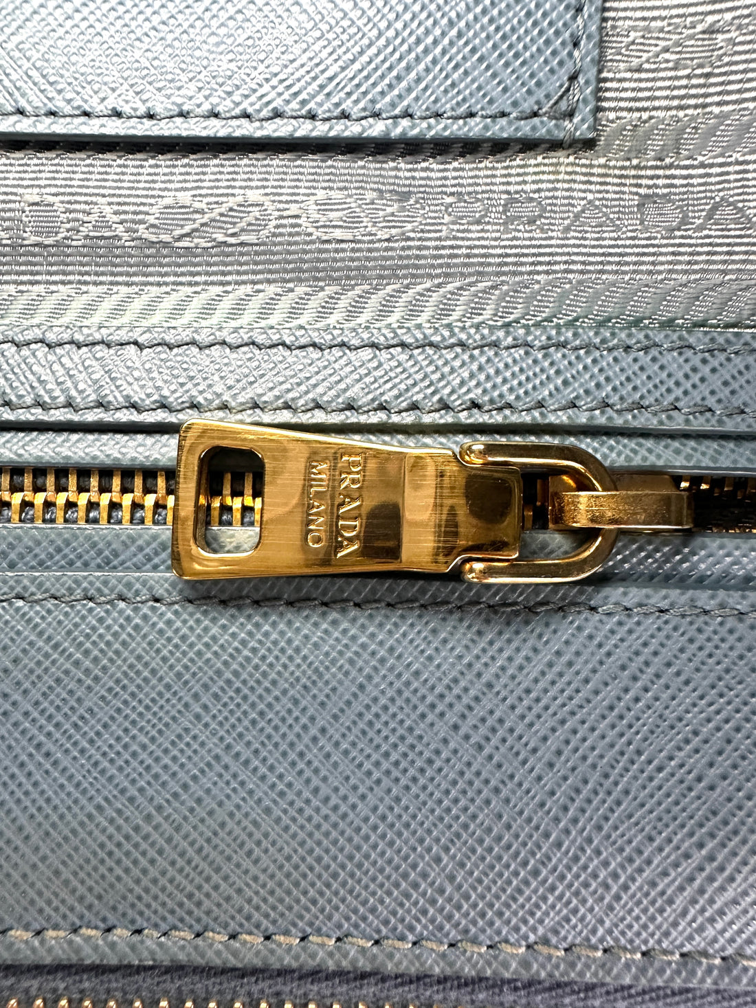 Prada Galleria Blue Saffiano Leather Handle Bag PR330
