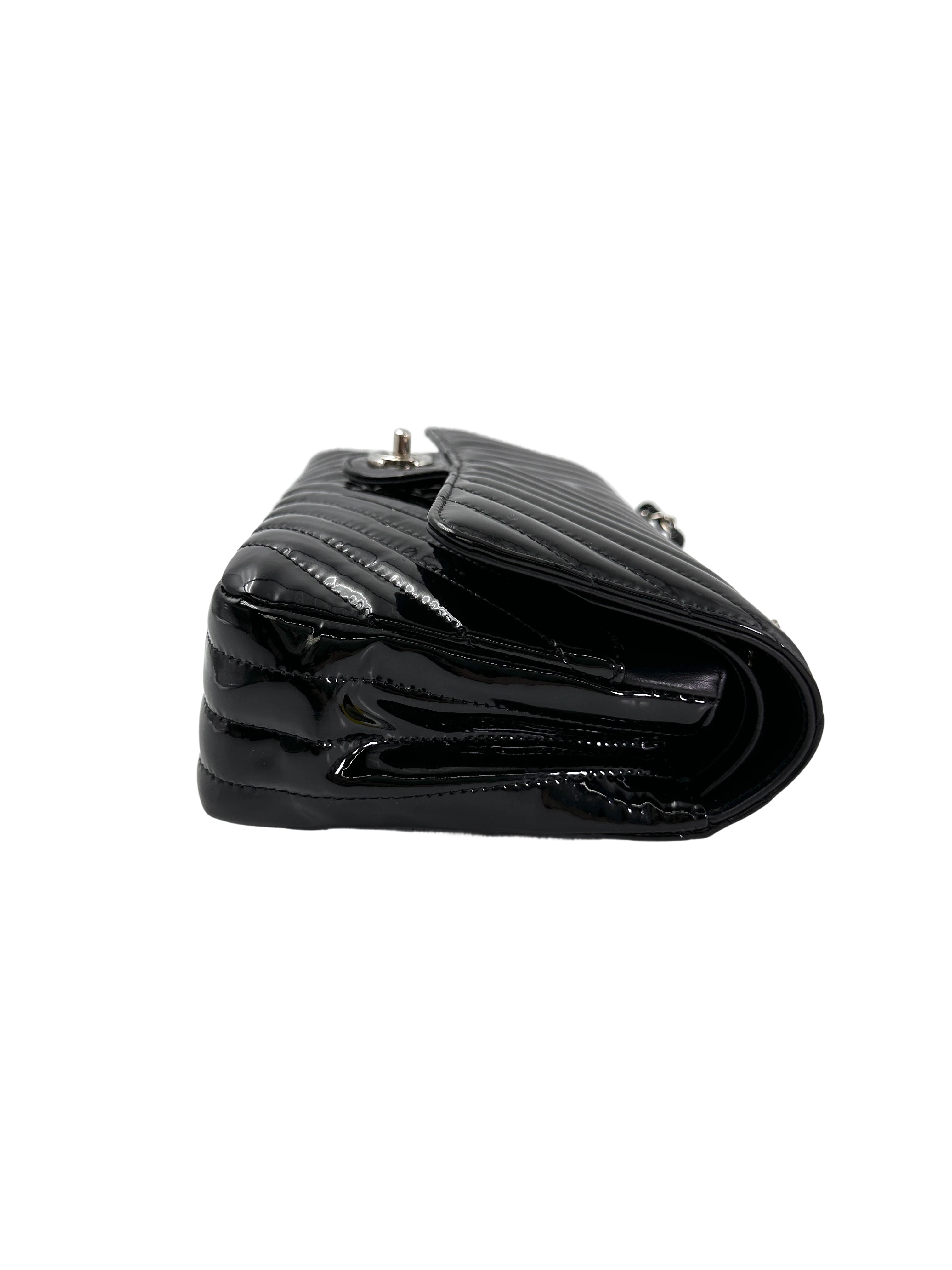 Chanel Classic Flap Black Chevron Quilted Patent Leather Medium Size Shoulder Bag With Silver Buckle(24***71) IRIS219