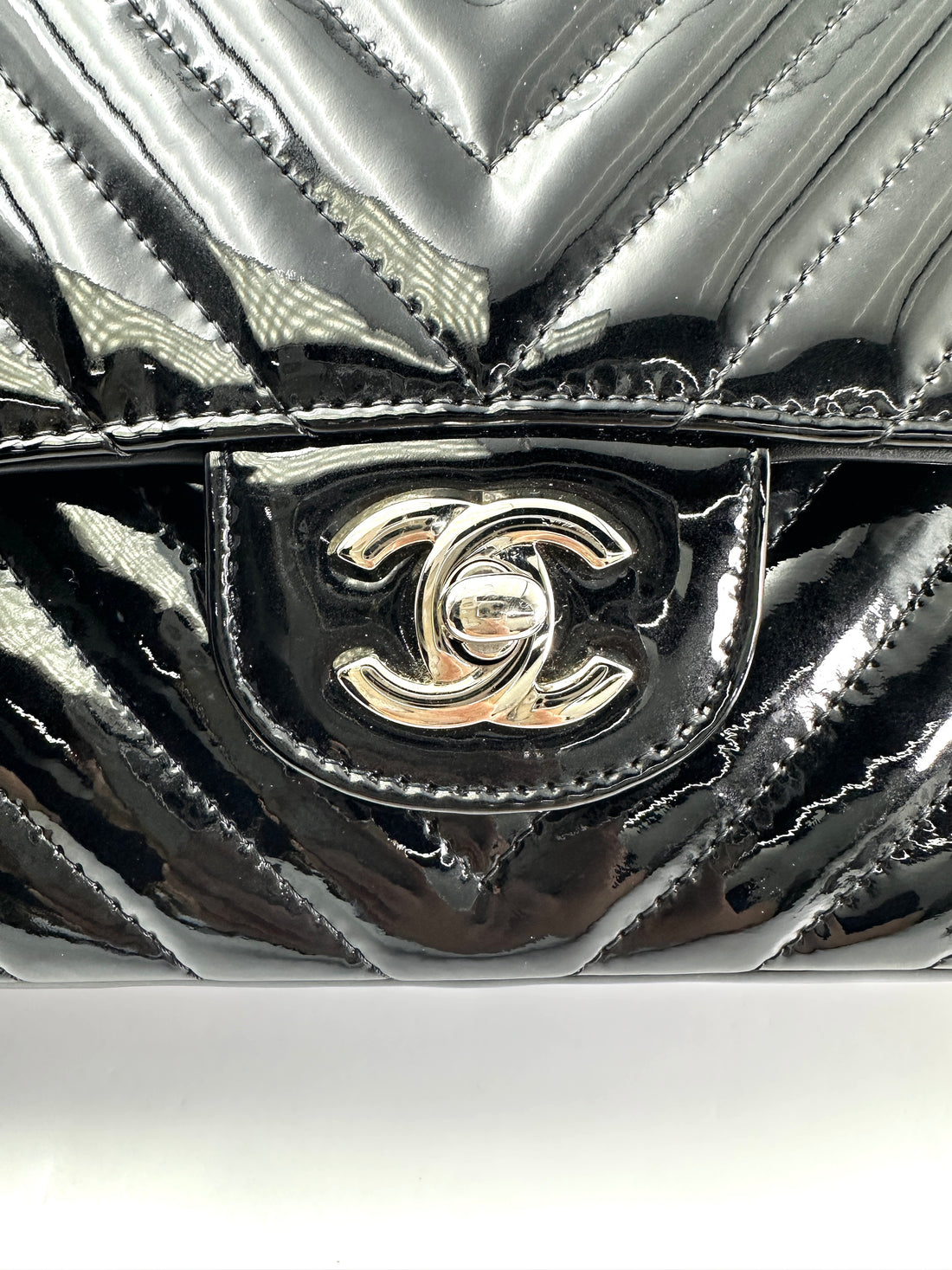 Chanel Classic Flap Black Chevron Quilted Patent Leather Medium Size Shoulder Bag With Silver Buckle(24***71) IRIS219