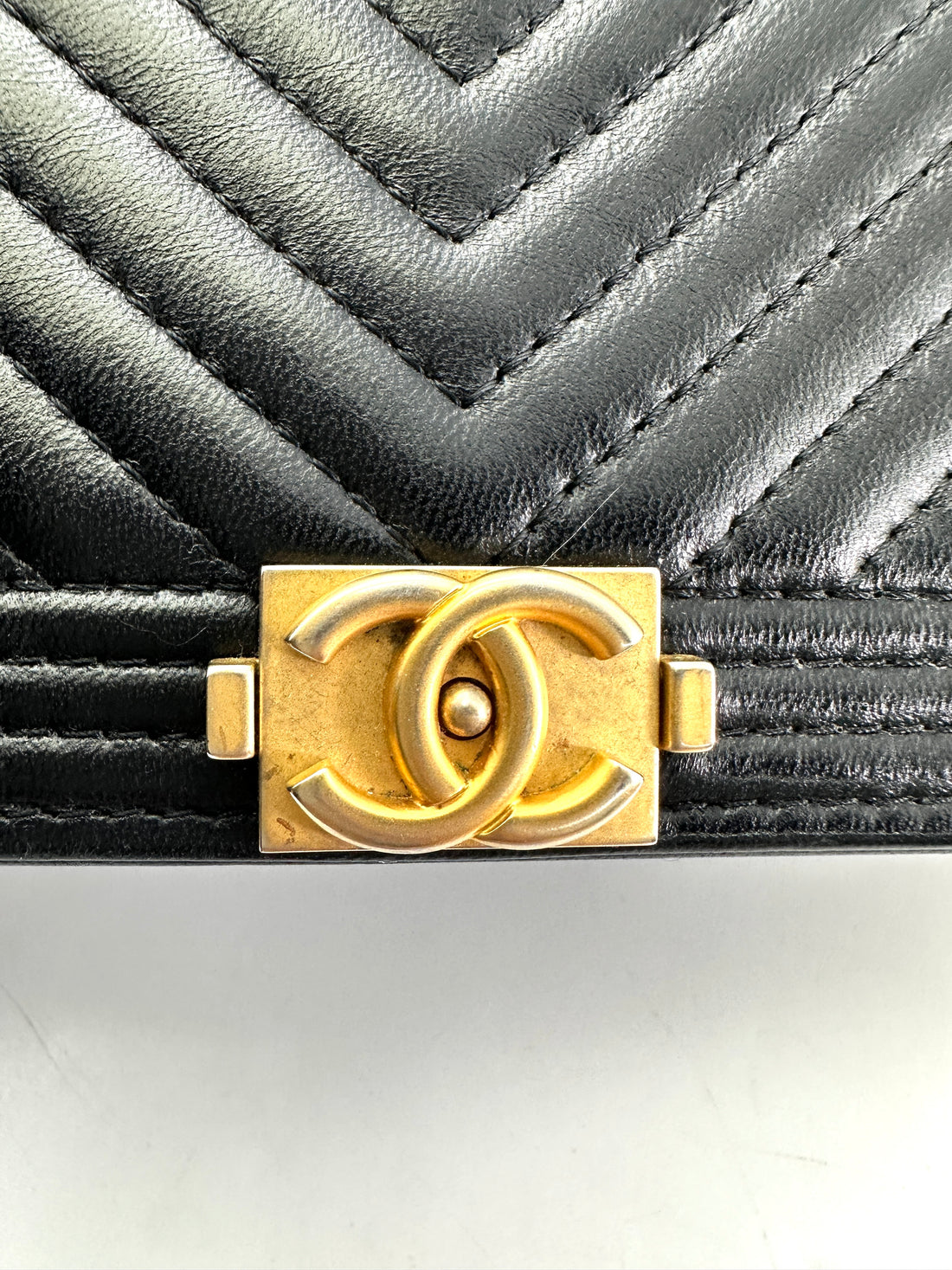 Chanel LeBoy Black Chevron Quilted Wallet On Chain With Gold Buckle(25***87) CC1957