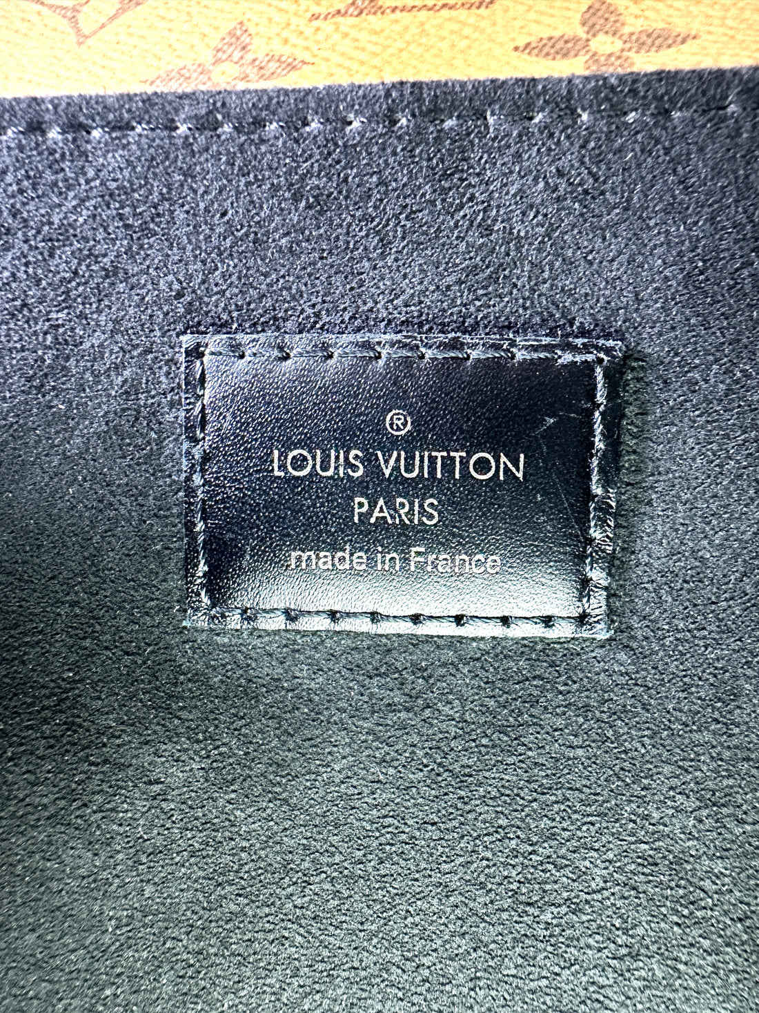 Louis Vuitton Monogram Canvas Pochette Metis LV2732