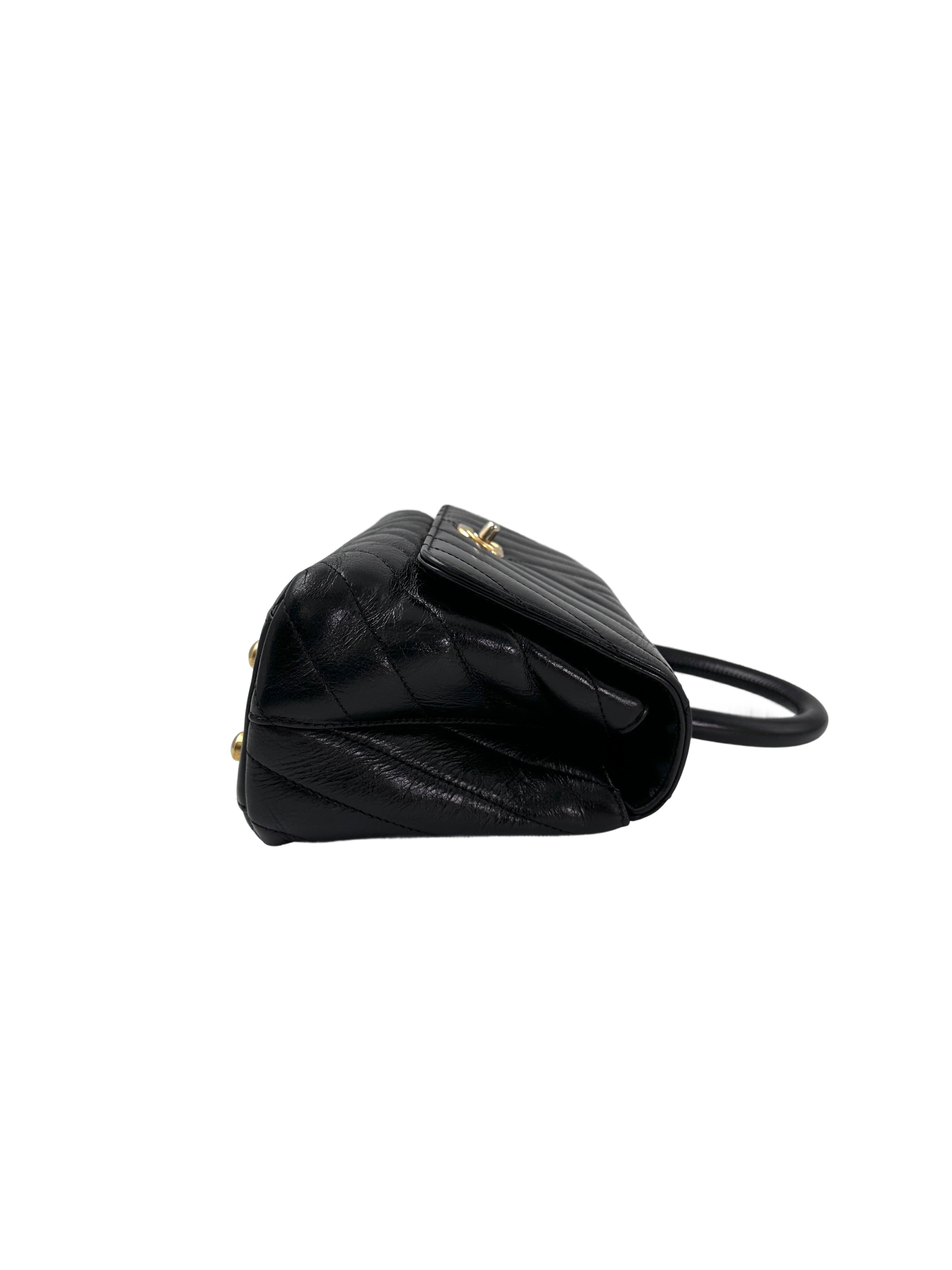 Chanel CoCo Handle Black Chevron Quilted Leather Shoulder Bag(23***80) CC1961