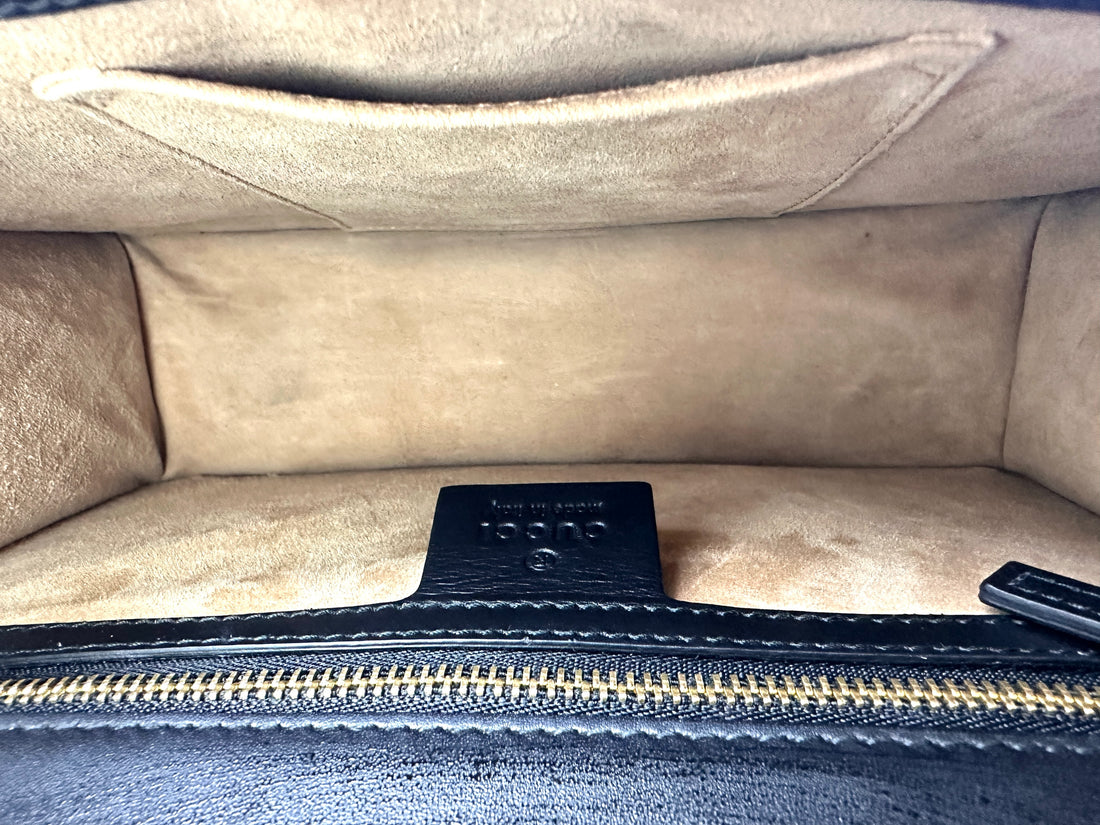 Gucci Sylvie Black Leather Medium Size Shoulder Bag GG1001