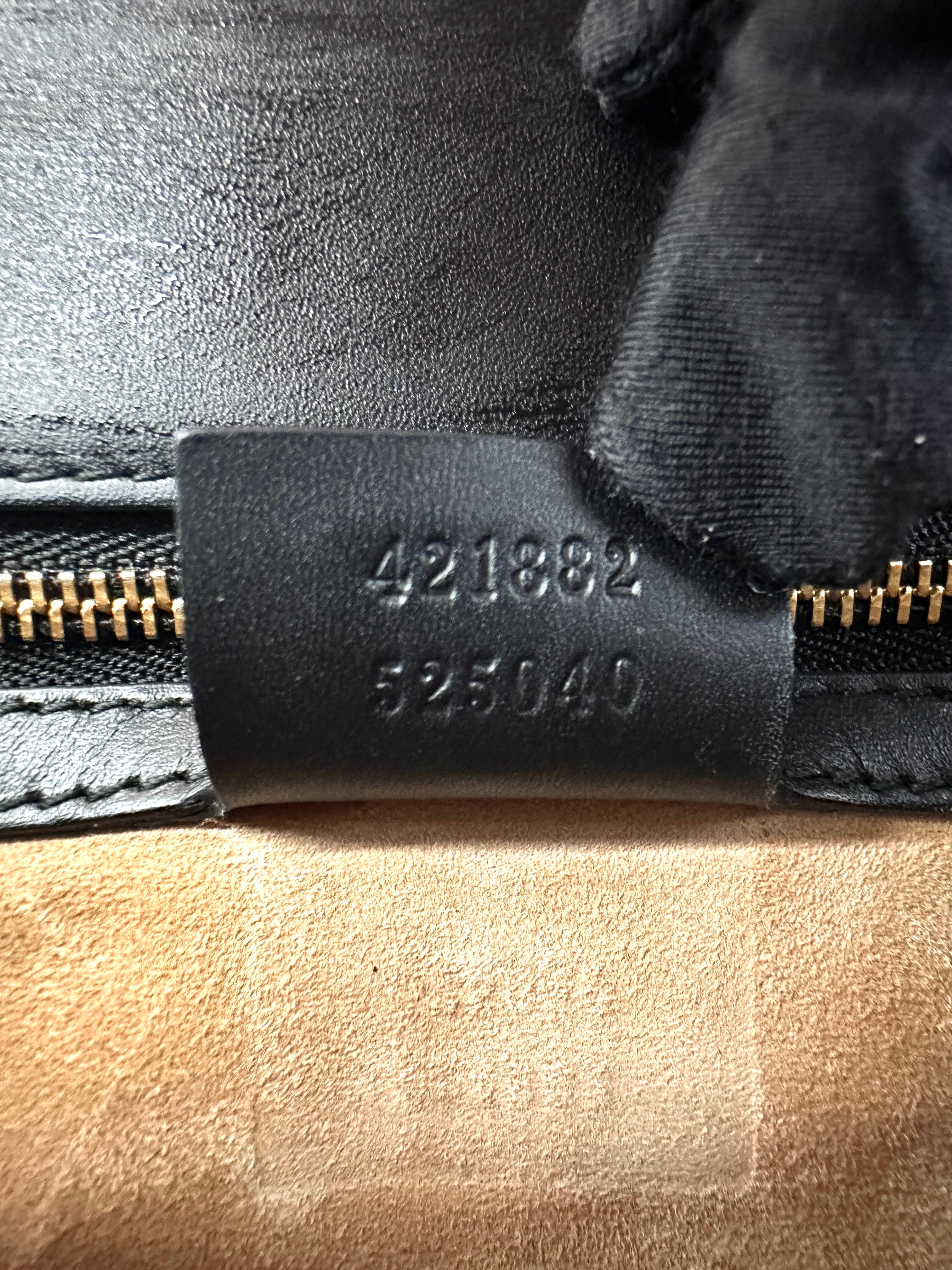 Gucci Sylvie Black Leather Medium Size Shoulder Bag GG1001