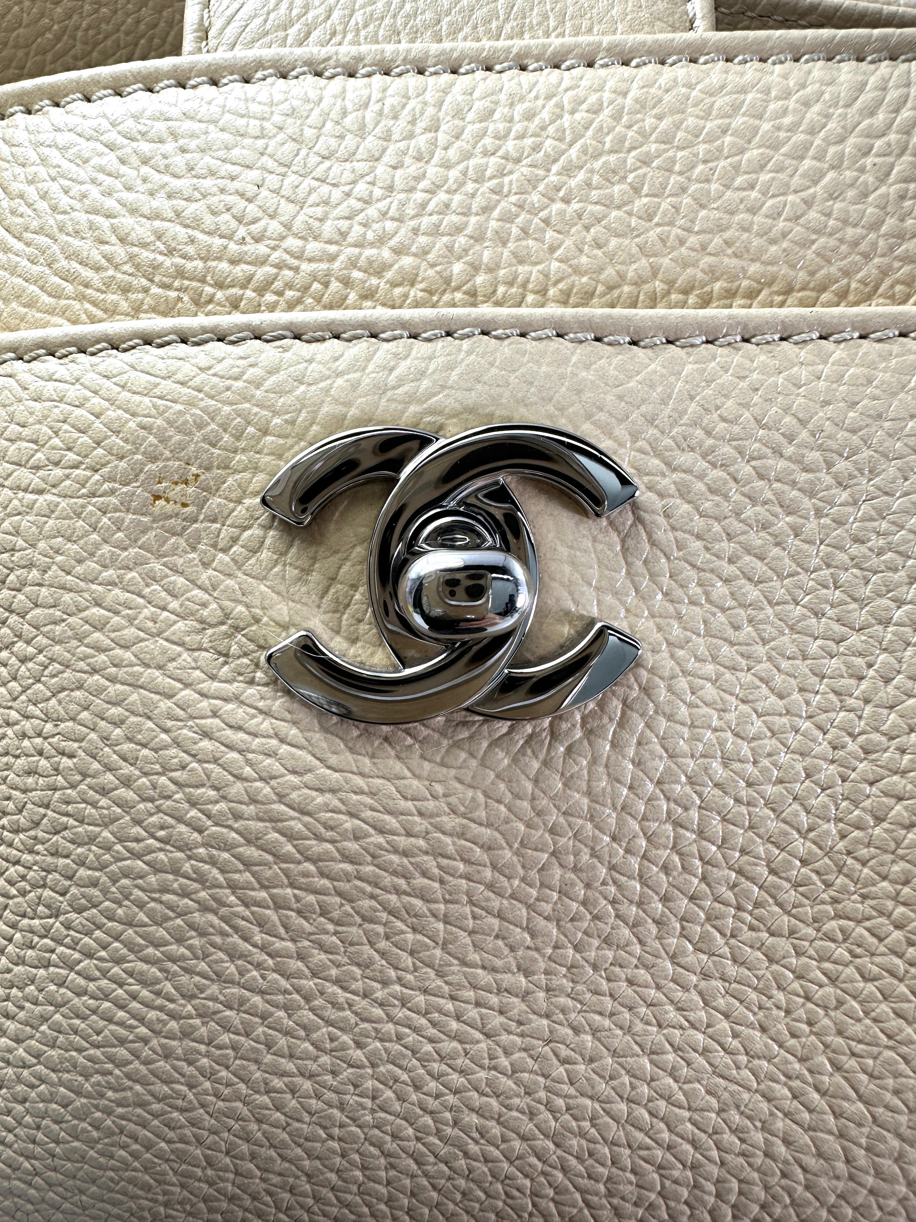 Chanel Cerf Executive Beige Leather Handle Bag(13***25) IRIS221