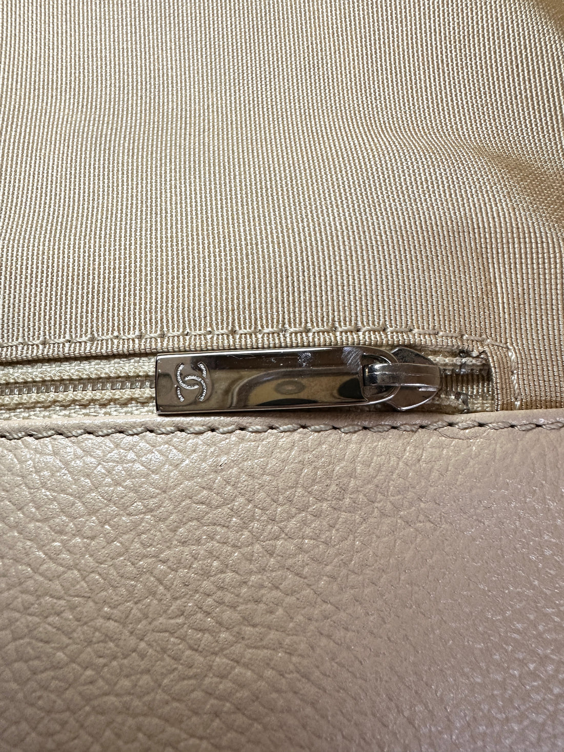 Chanel Cerf Executive Beige Leather Handle Bag(13***25) IRIS221