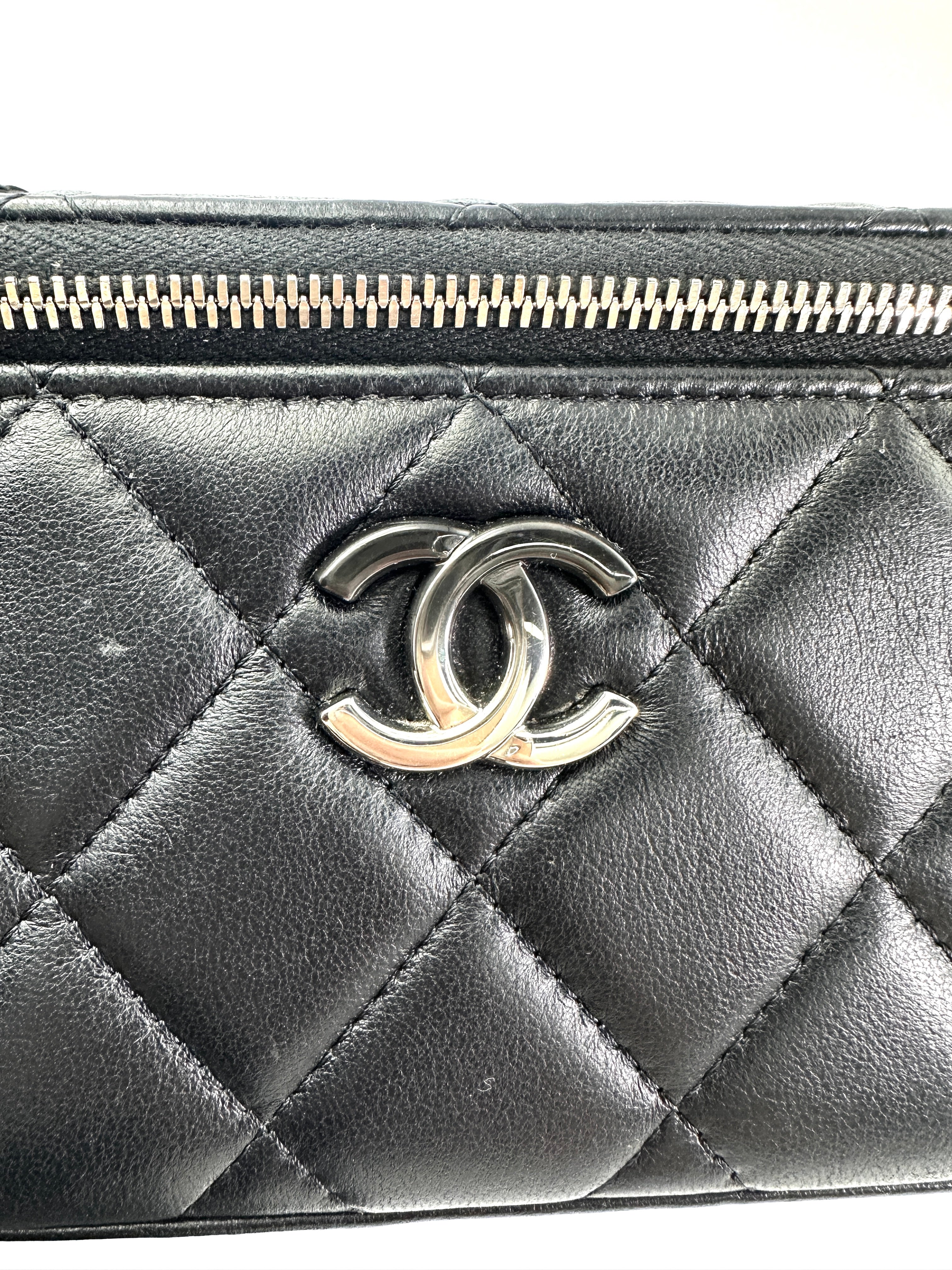 Chanel Black Quilted Lambskin Vanity Case With Silver Buckle(NT***60) CC1965