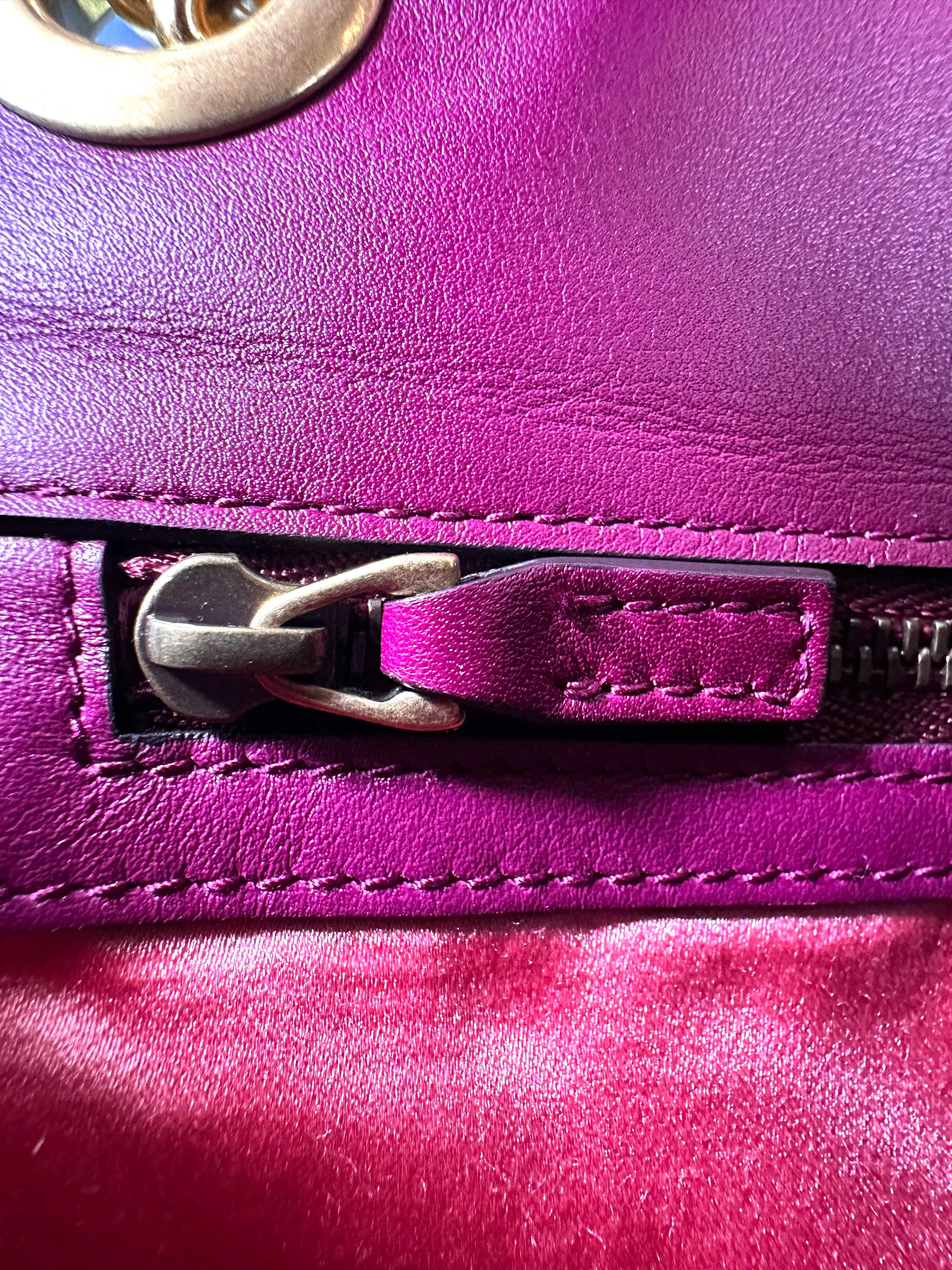 Gucci GG Marmont Purple Velvet Shoulder Bag GG995