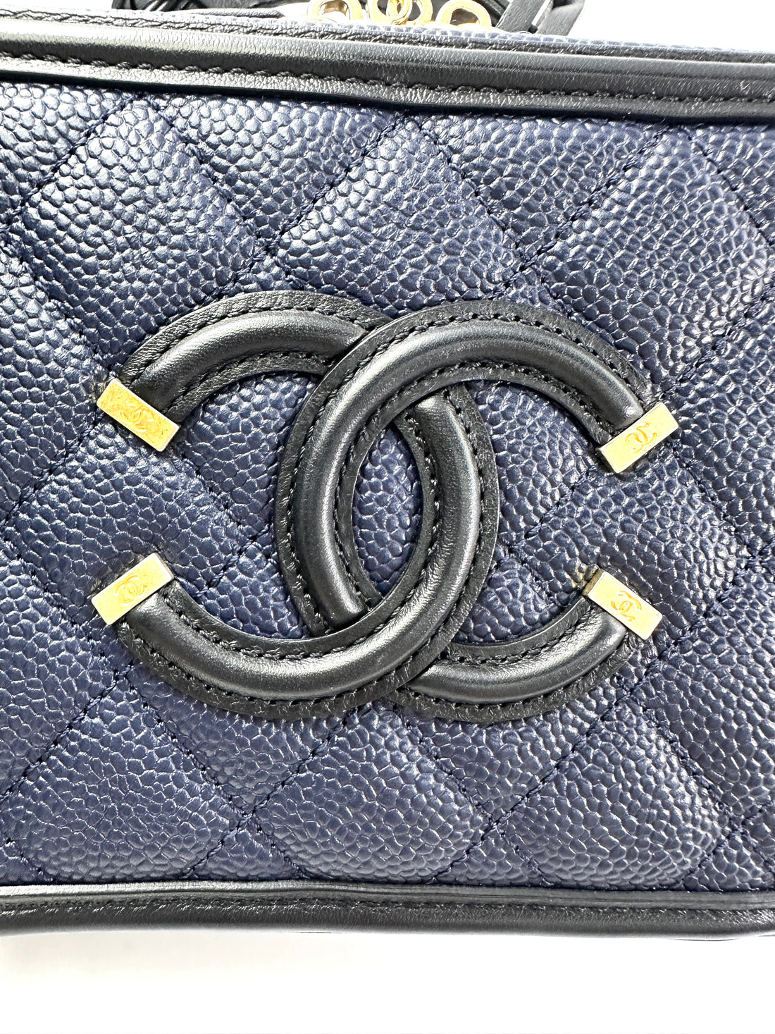 Chanel CC Filigree Navy Quilted Leather Small Size Vanity Case(26***32) CC1967