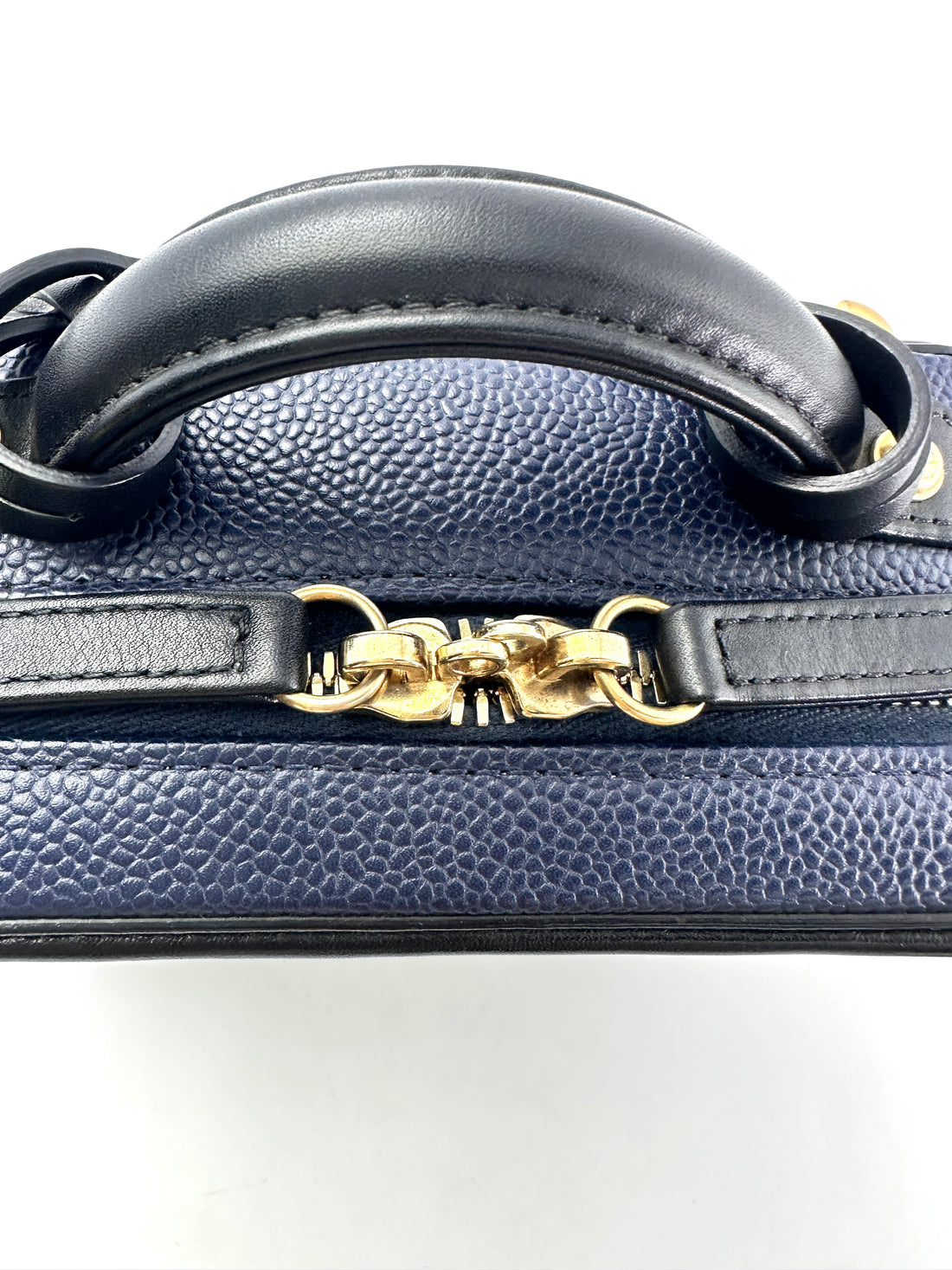 Chanel CC Filigree Navy Quilted Leather Small Size Vanity Case(26***32) CC1967