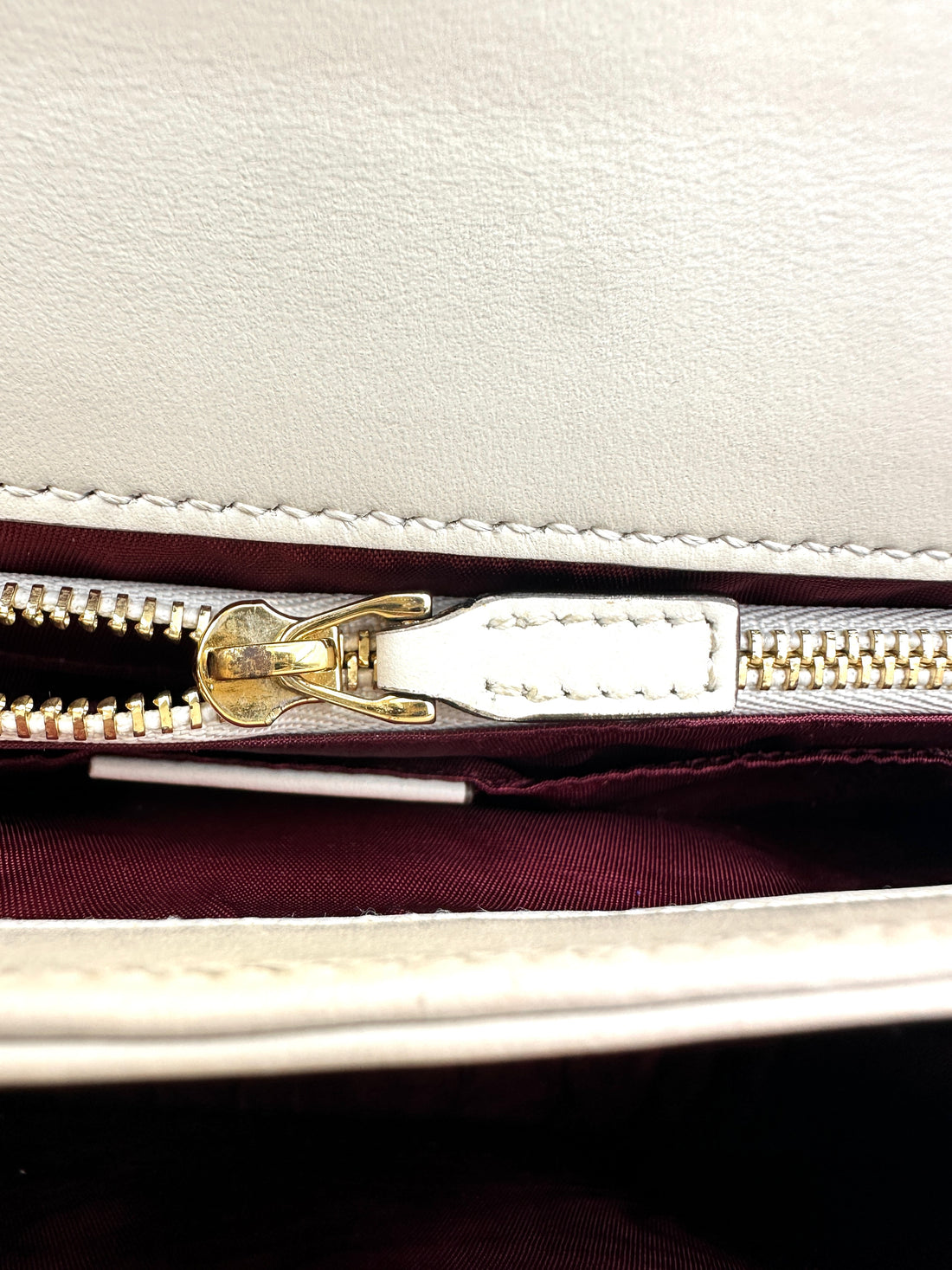 Gucci Zumi White Quilted Leather Shoulder Bag GG994