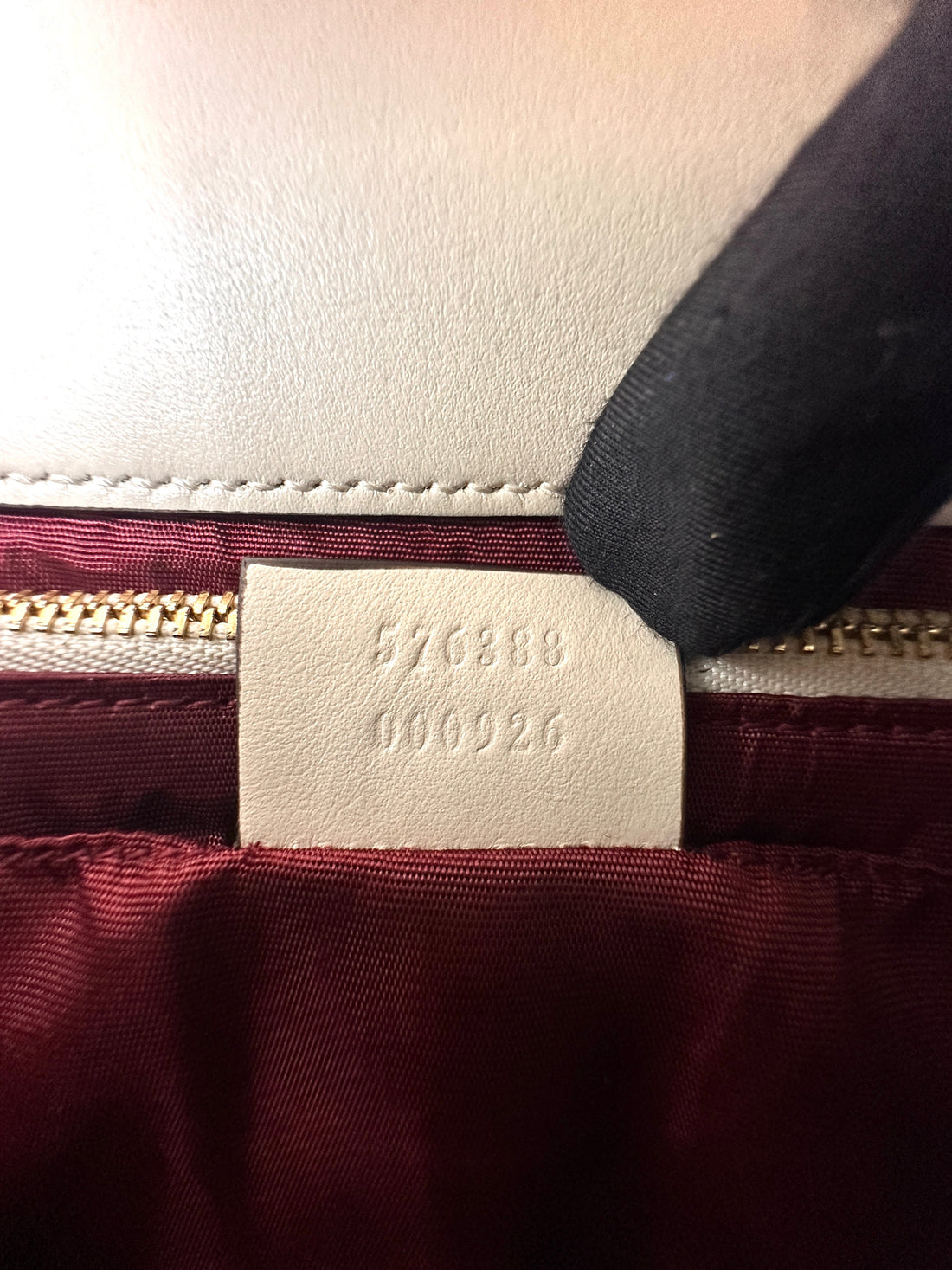Gucci Zumi White Quilted Leather Shoulder Bag GG994