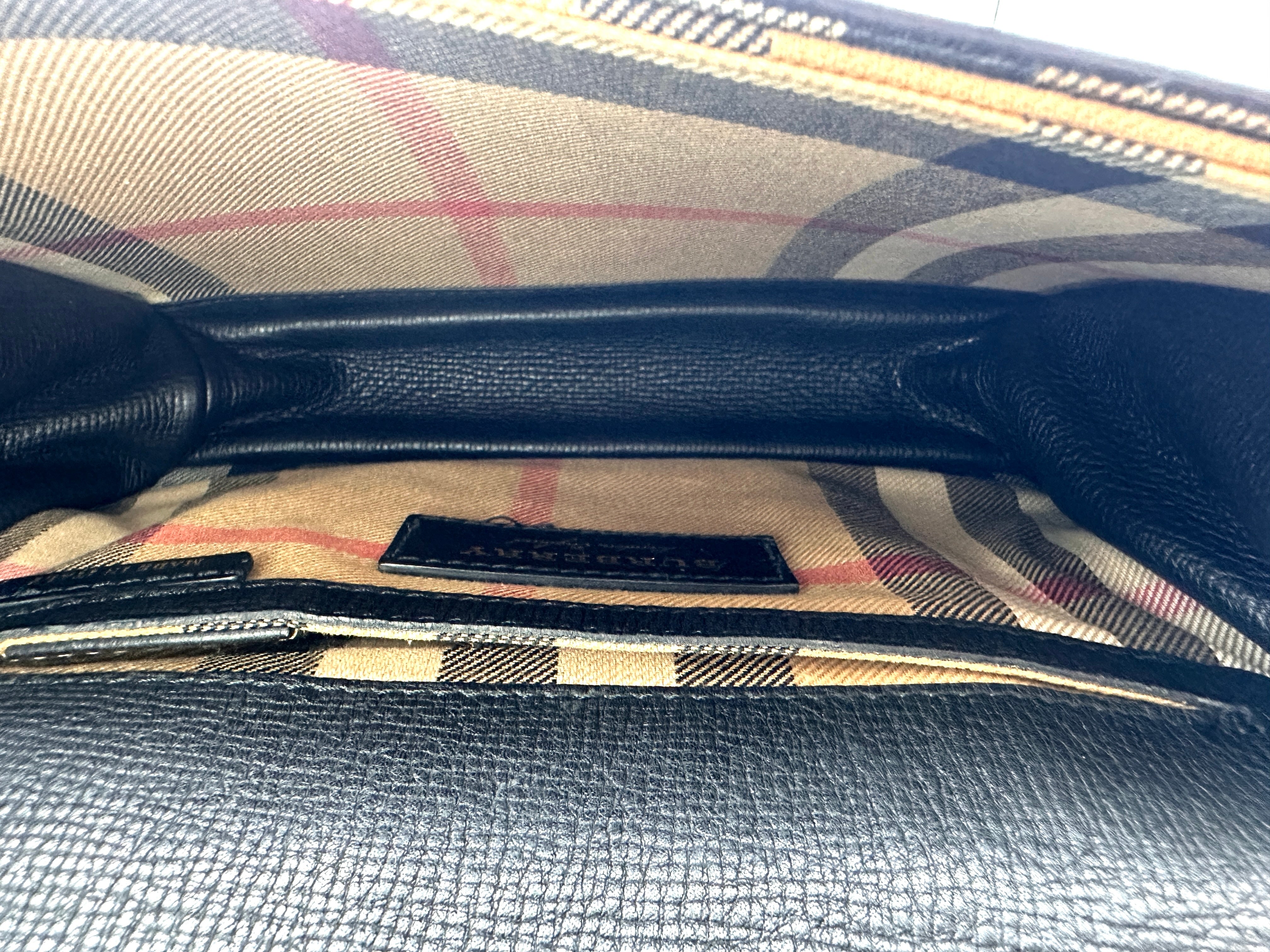 Burberry Macken Black Leather Shoulder Bag BR52