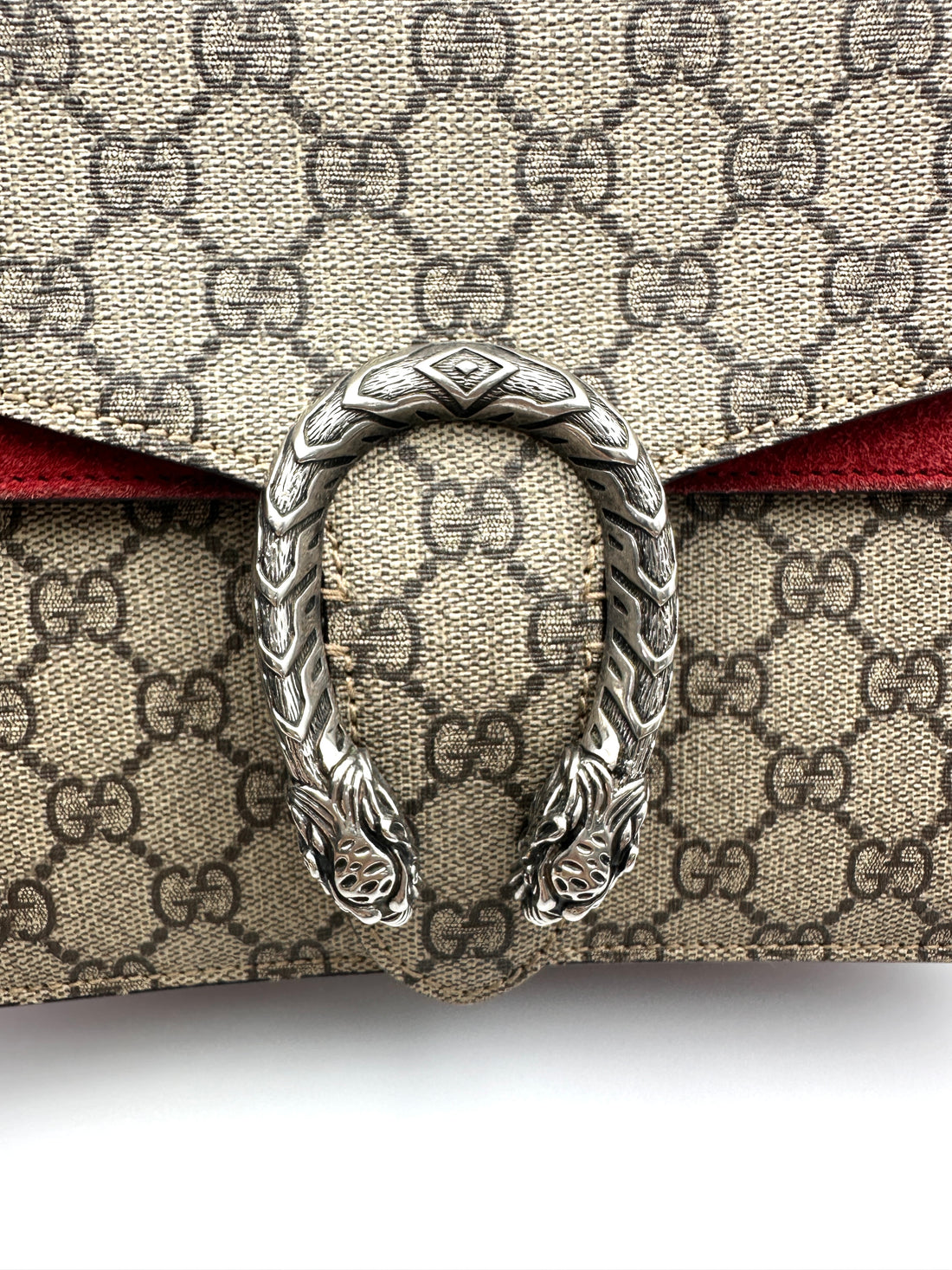 Gucci Dionysus GG Supreme Canvas Medium Size Shoulder Bag With Red Tirm GG1000