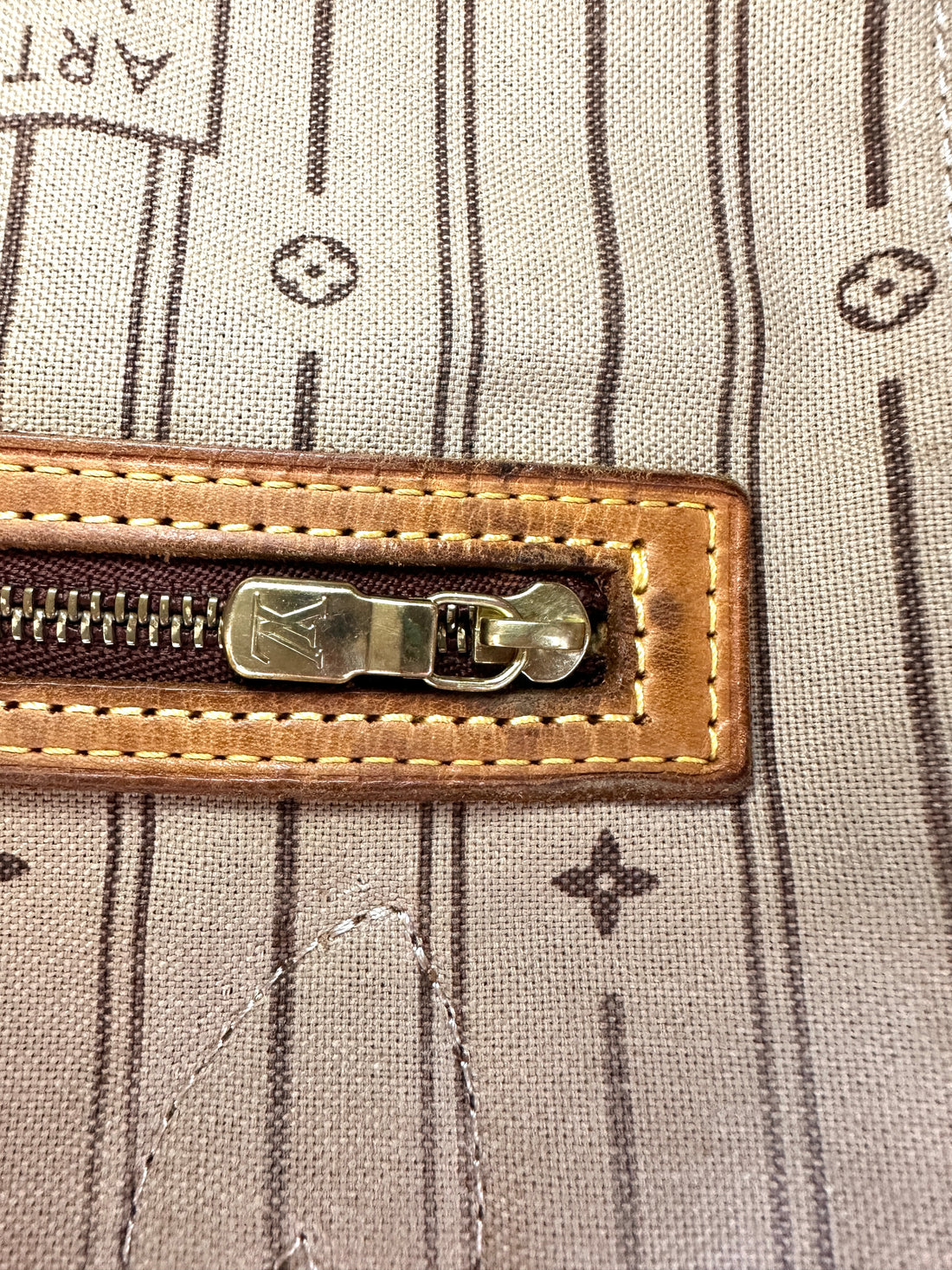 Louis Vuitton Neverfull GM Monogram Canvas Handle Bag LV2757