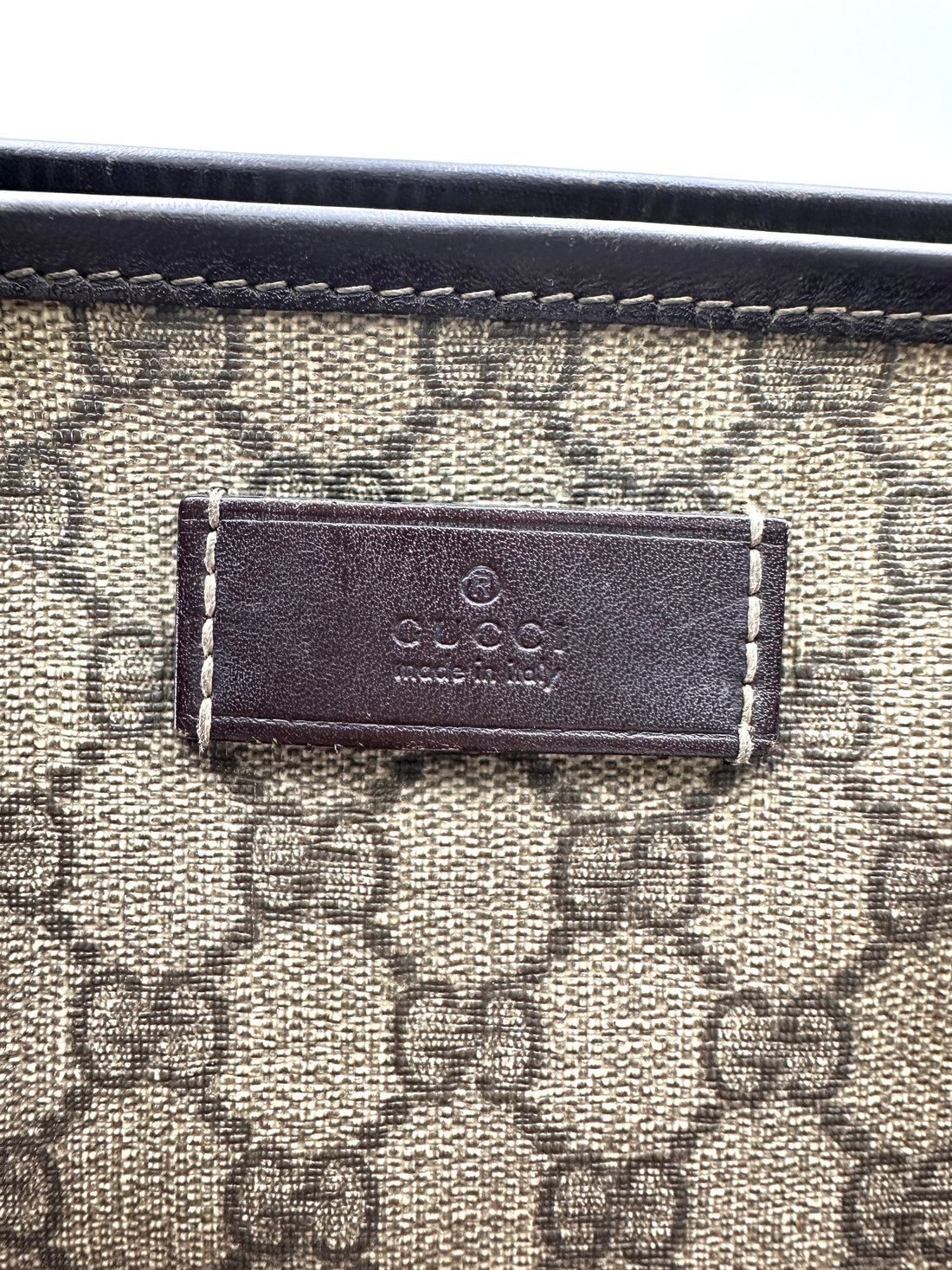 Gucci GG Supreme Canvas Handle Bag GG1028