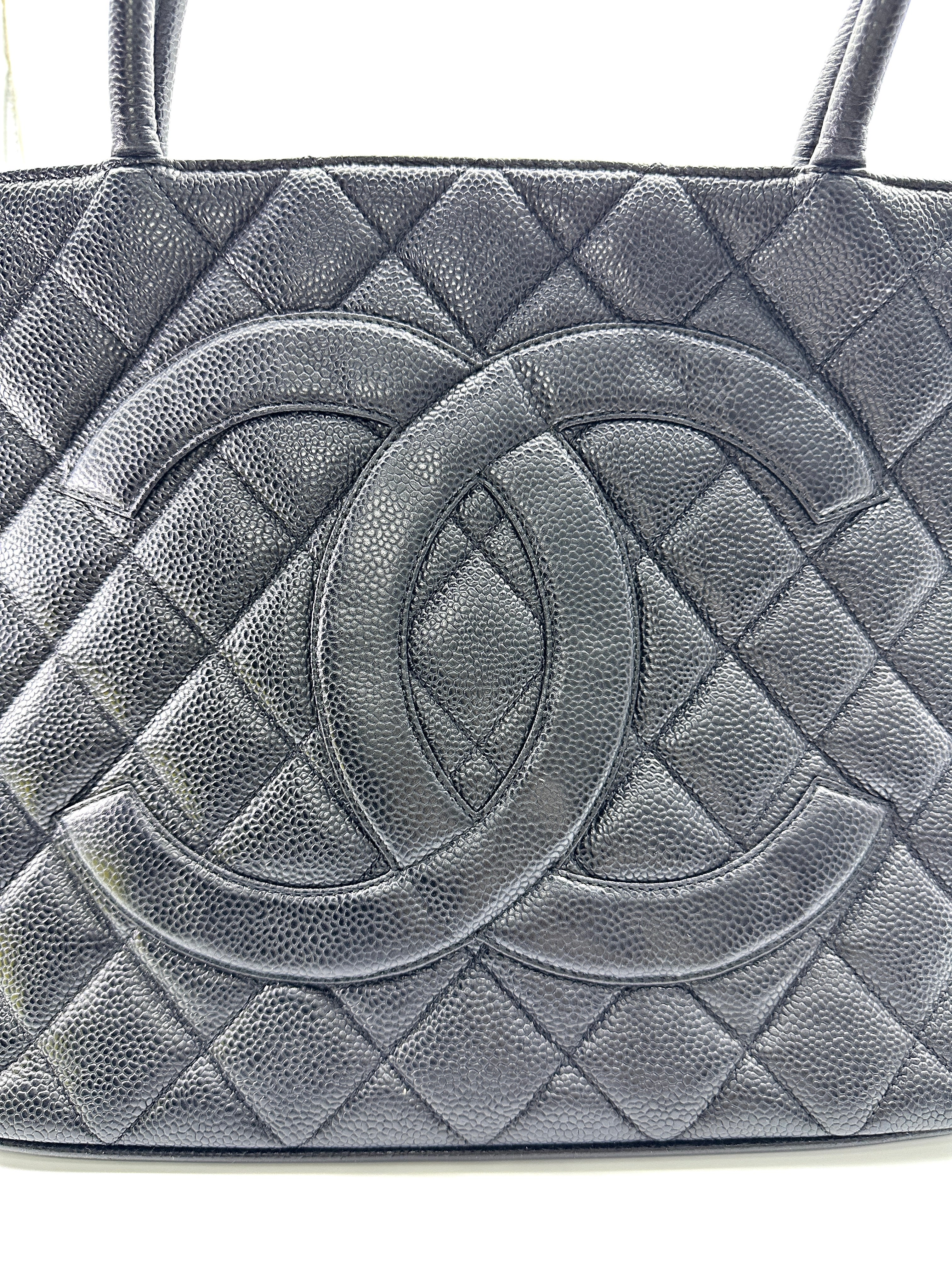 Chanel Medallion Black Quilted Leather Tote Handle Bag(62***96) CC1971