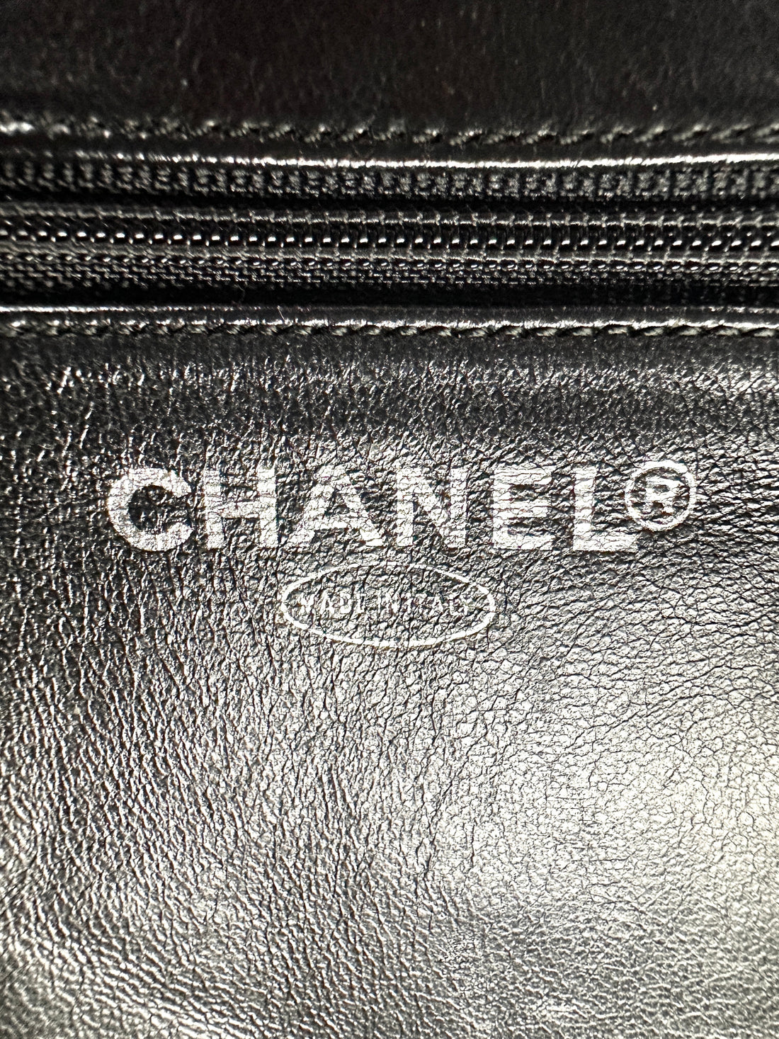 Chanel Medallion Black Quilted Leather Tote Handle Bag(62***96) CC1971