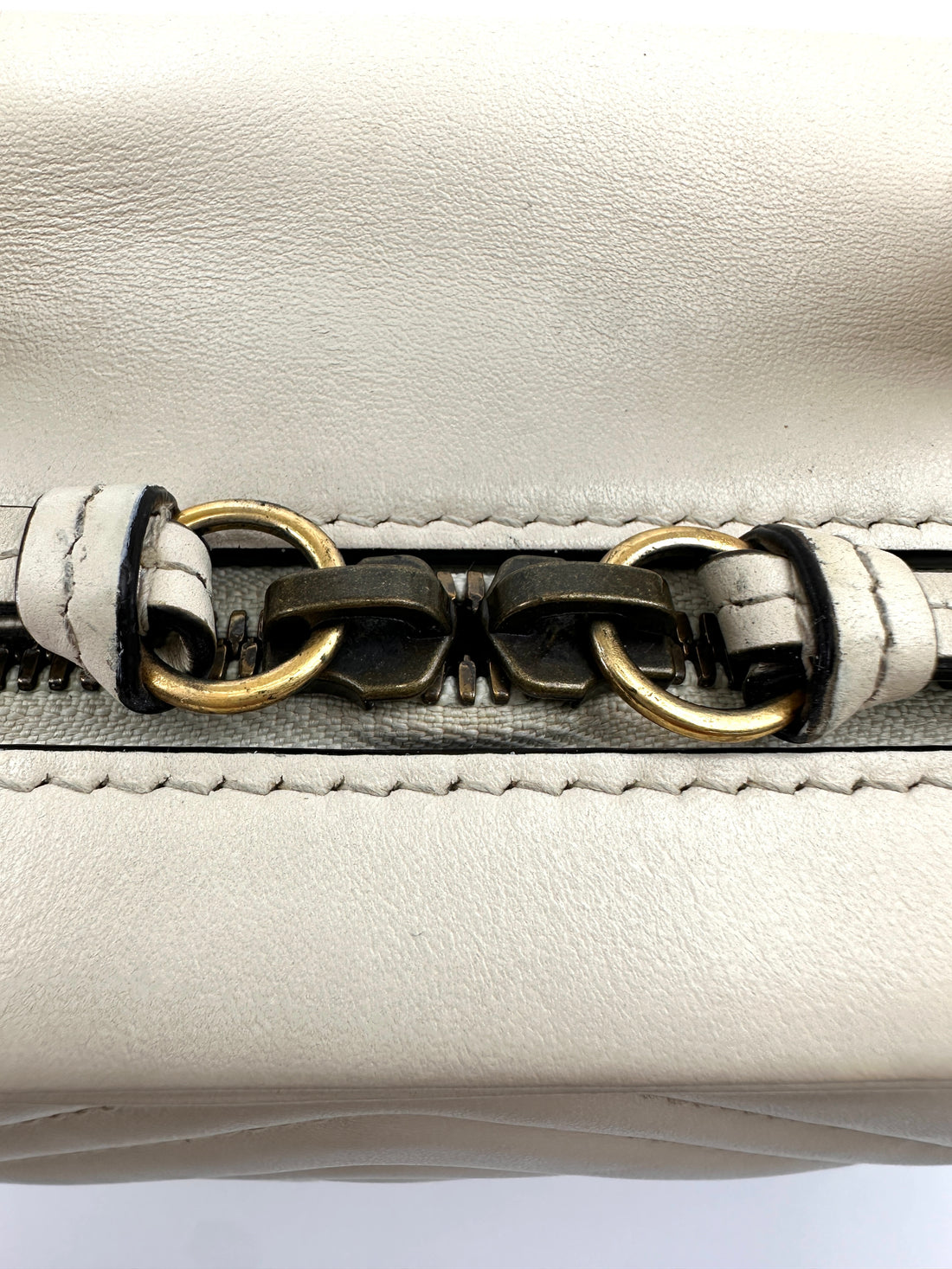 Gucci GG Marmont White Matelasse Leather Top Handle Bag GG1008