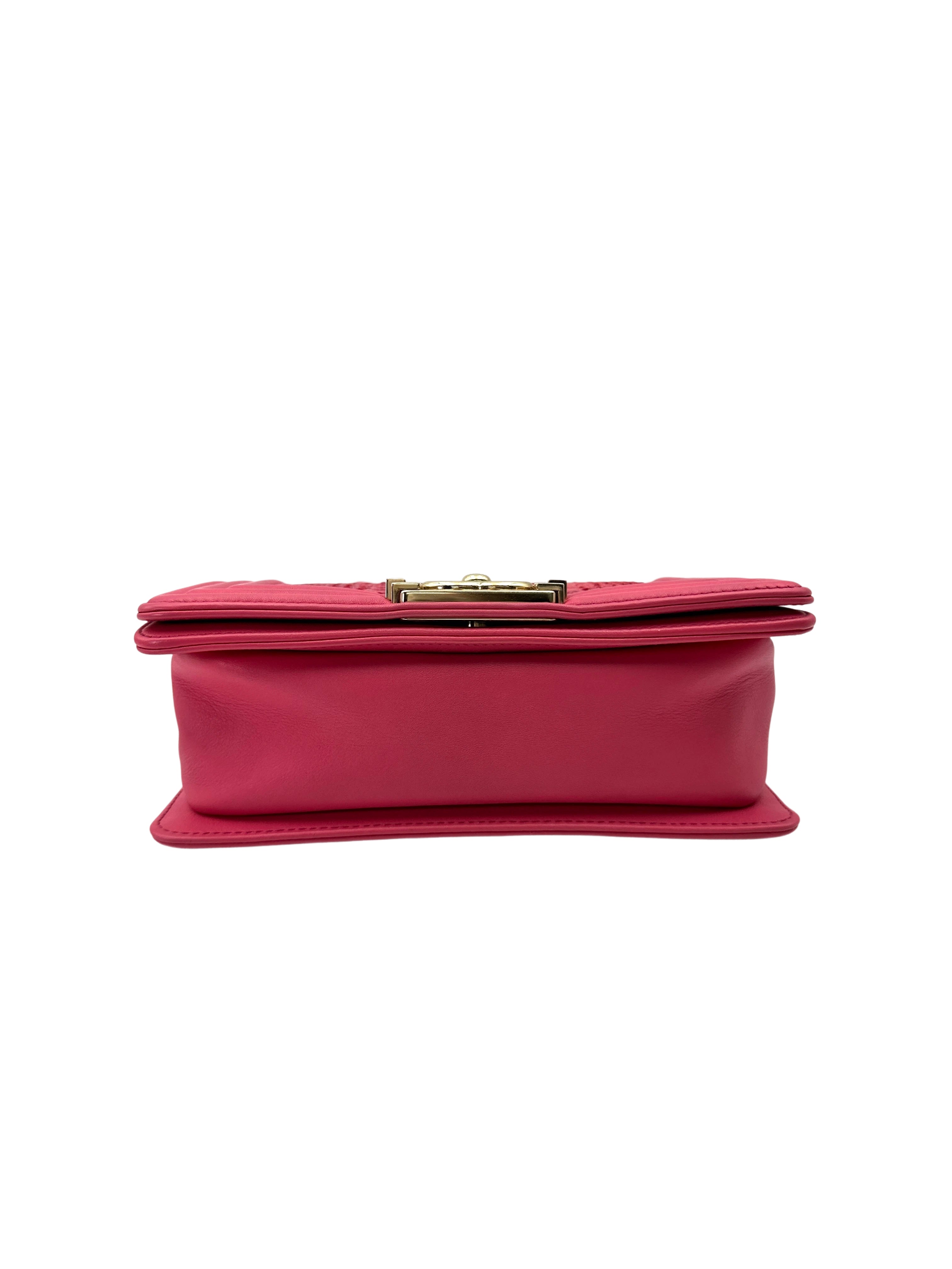 Chanel LeBoy Red Python Leather Small Size Flap Bag With Gold Buckle(25***82) CC1981