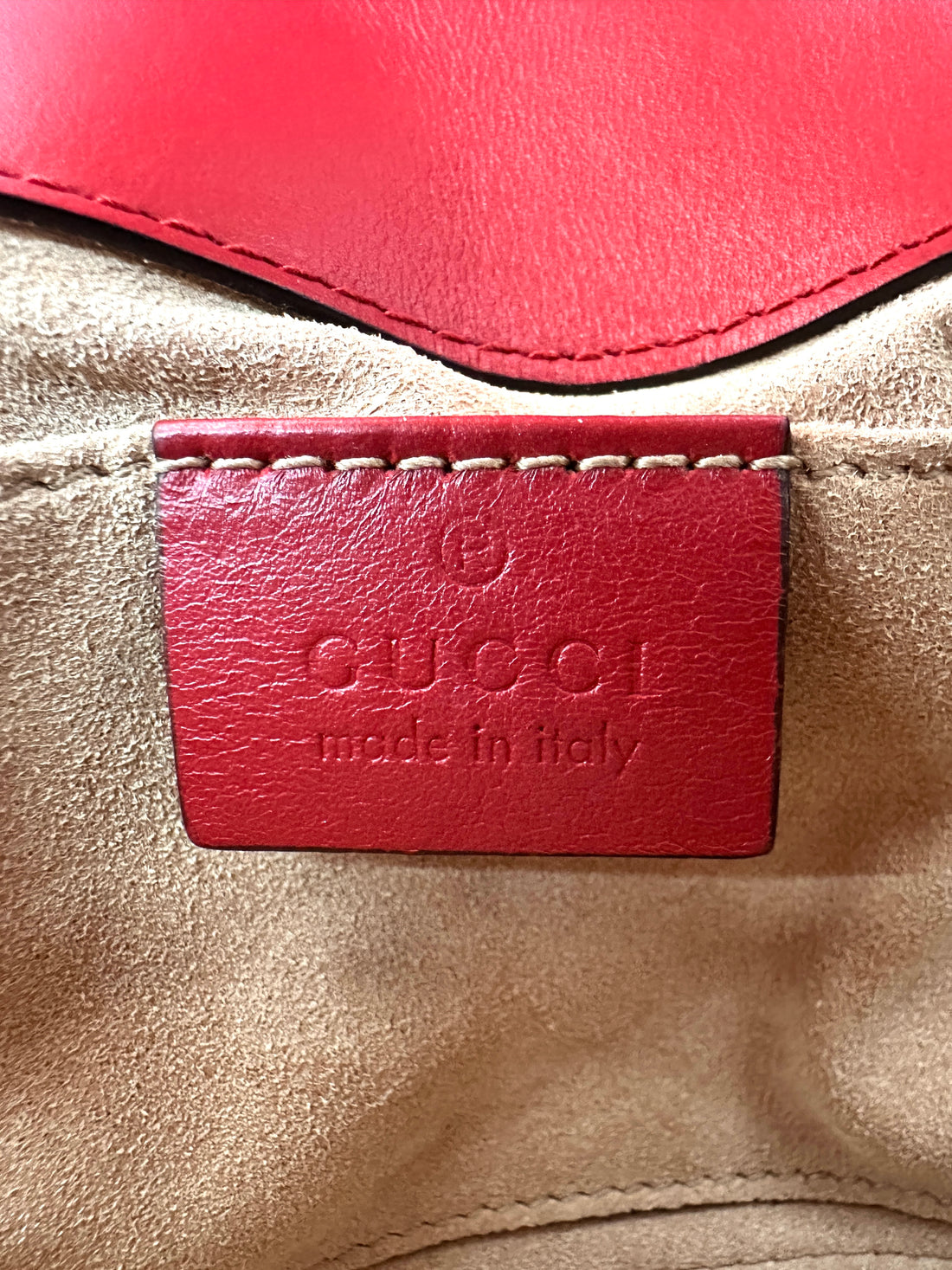 Gucci GG Marmont Red Matelasse Leather Shoulder Bag GG1019