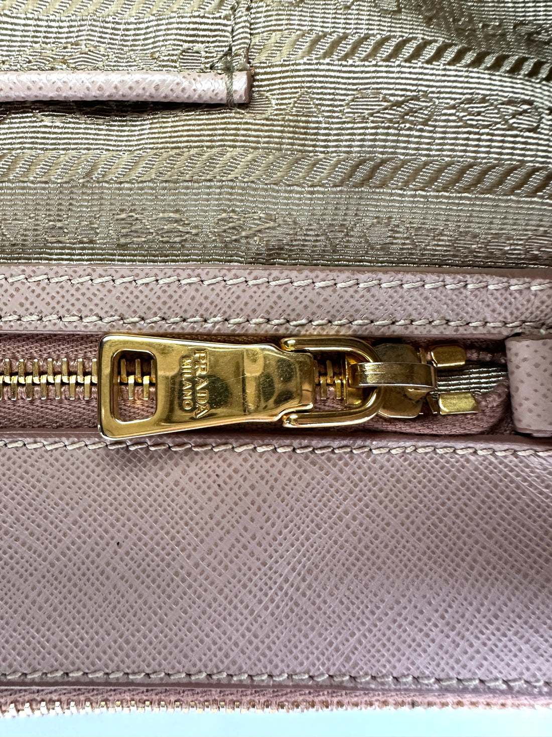 Prada Galleria Beige Saffiano Leather Handle Bag PR348
