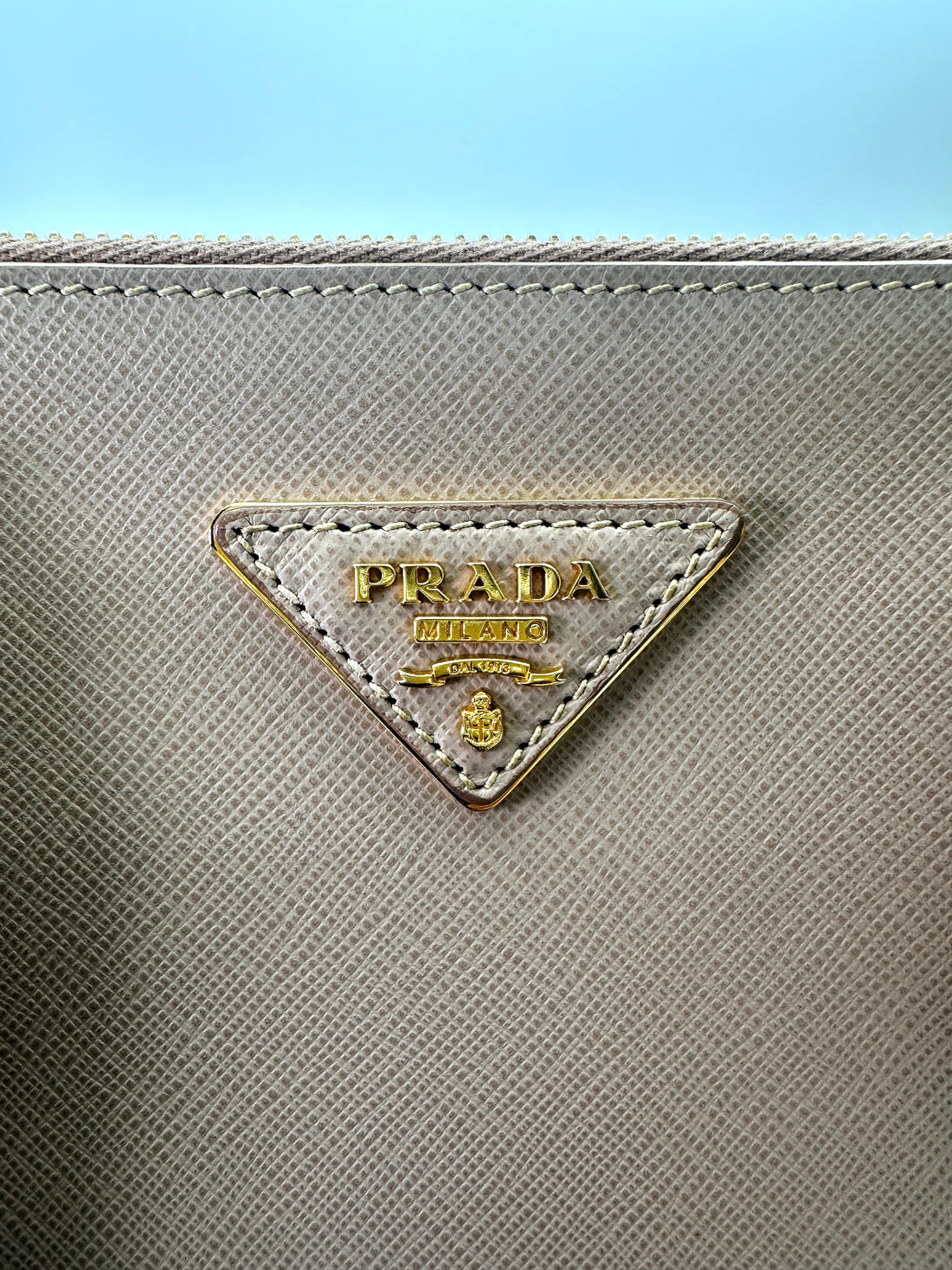 Prada Galleria Beige Saffiano Leather Small Size Handle Bag PR350