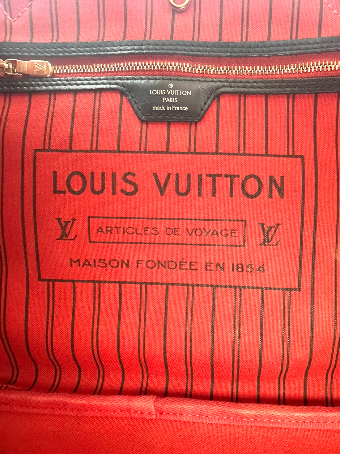 Louis Vuitton World Tour Neverfull Handle Bag LV2754