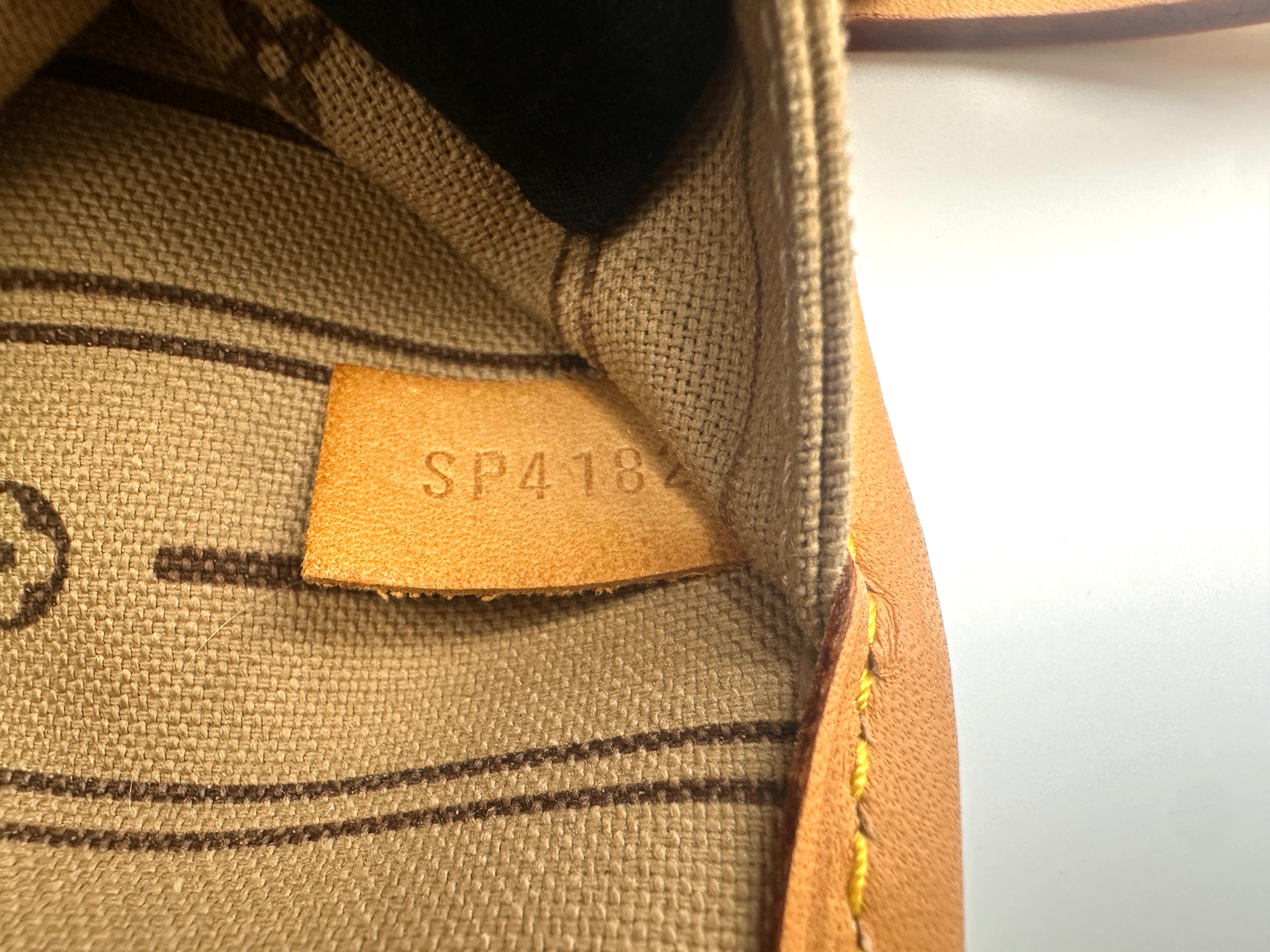 Louis Vuitton Neverfull GM Monogram Canvas Handle Bag LV2758