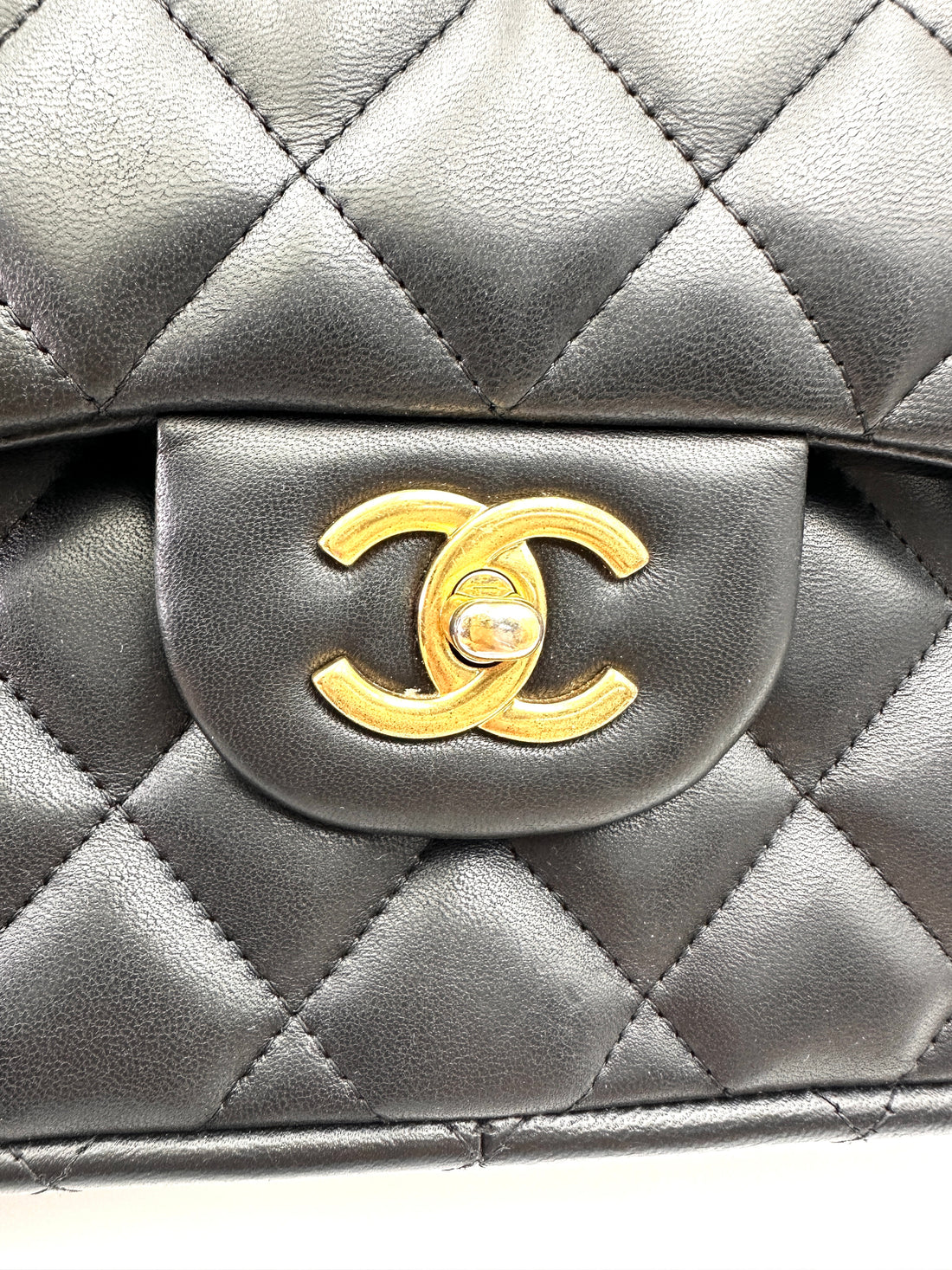 Chanel Classic Flap Black Quilted Lambskin Shoulder Bag With Gold Buckle(15***53) CC1980