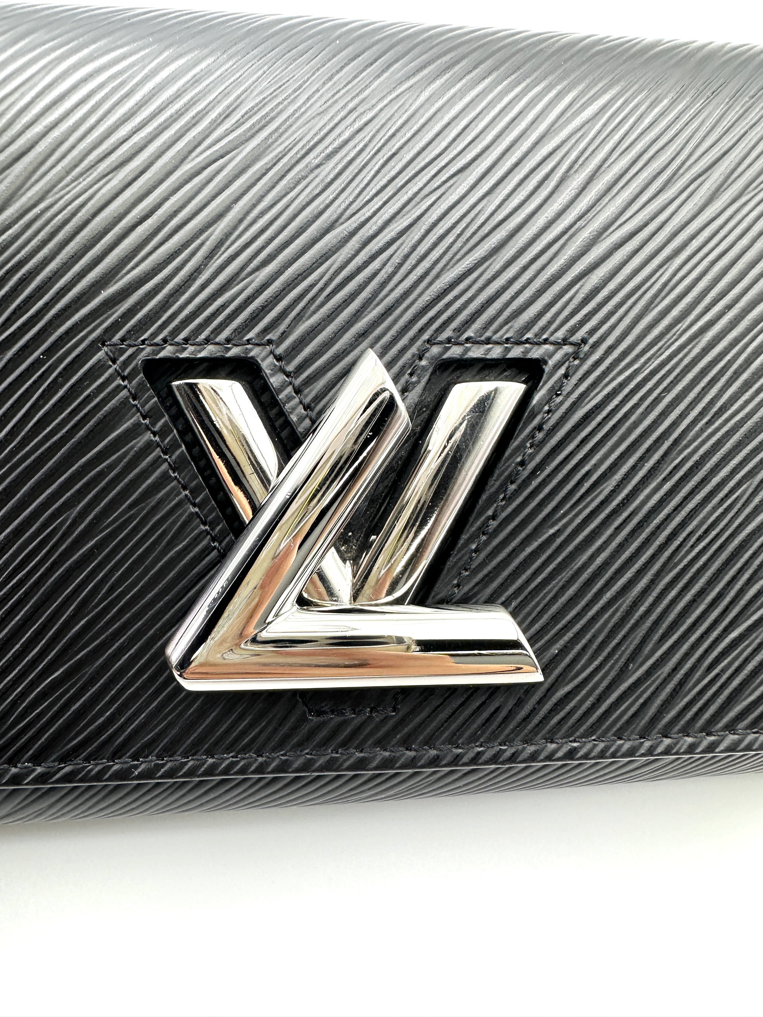 Louis Vuitton Twist Black Epi Leather Shoulder Bag LV2761