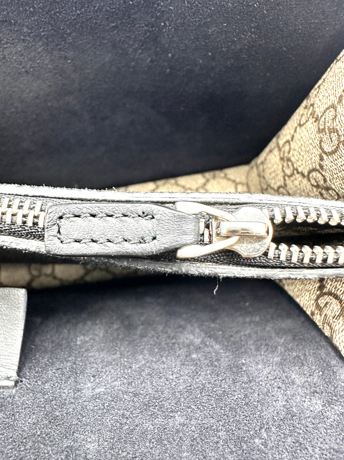 Gucci Dionysus GG Supreme Canvas Medium Size Shoulder Bag With Black Tirm GG1031