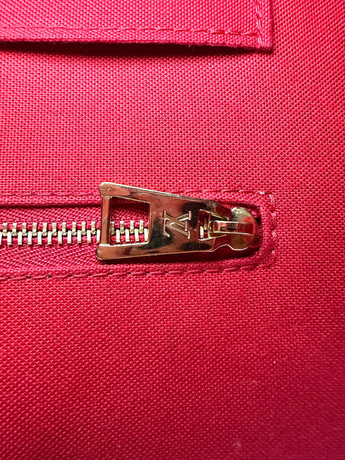 Louis Vuitton Onthego Monogram Canvas Handle Bag LV2767