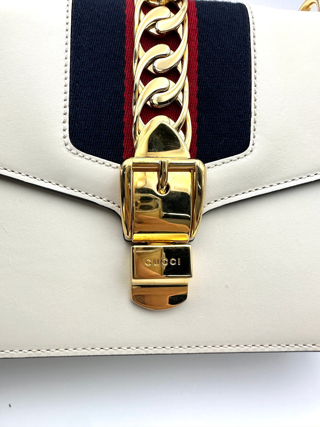Gucci Sylvie White Leather Shoulder Bag GG1035