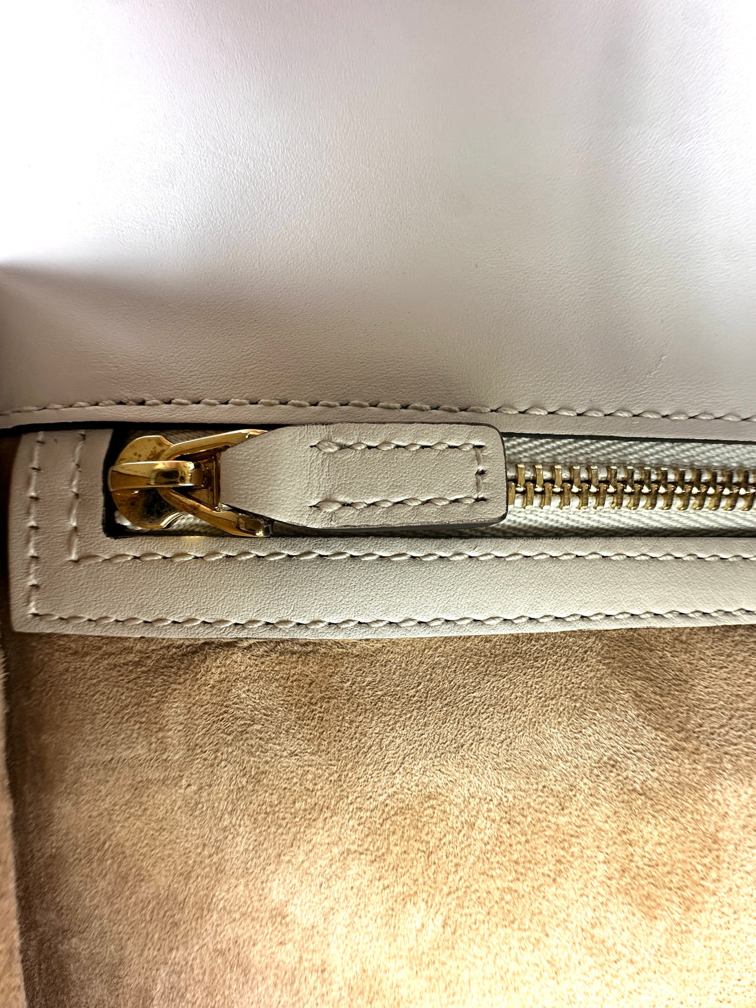 Gucci Sylvie White Leather Shoulder Bag GG1035