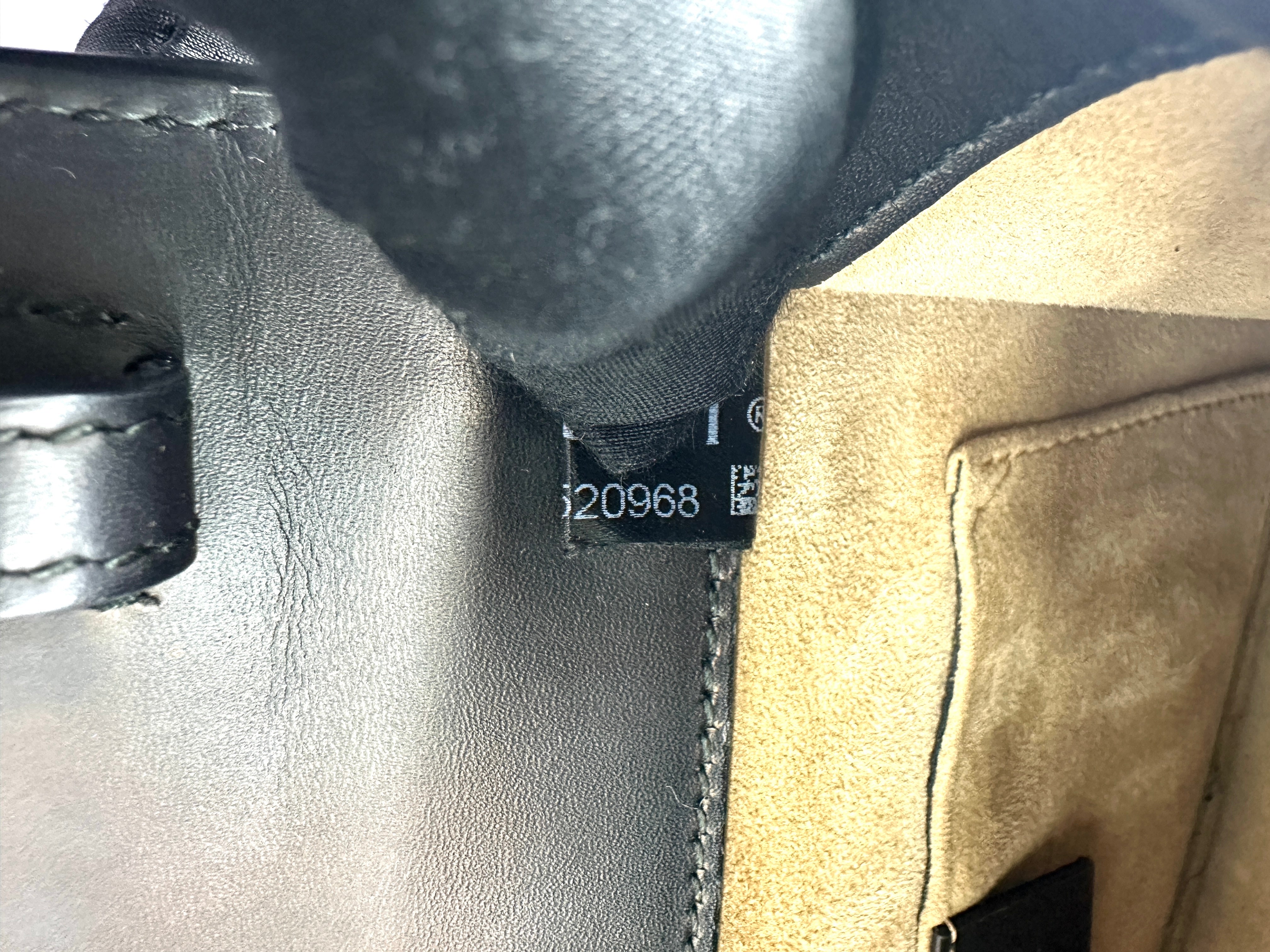 Gucci Sylvie Black Leather Small Size Shoulder Bag With Gold Butterfly & Lion Head Hardware GG1041