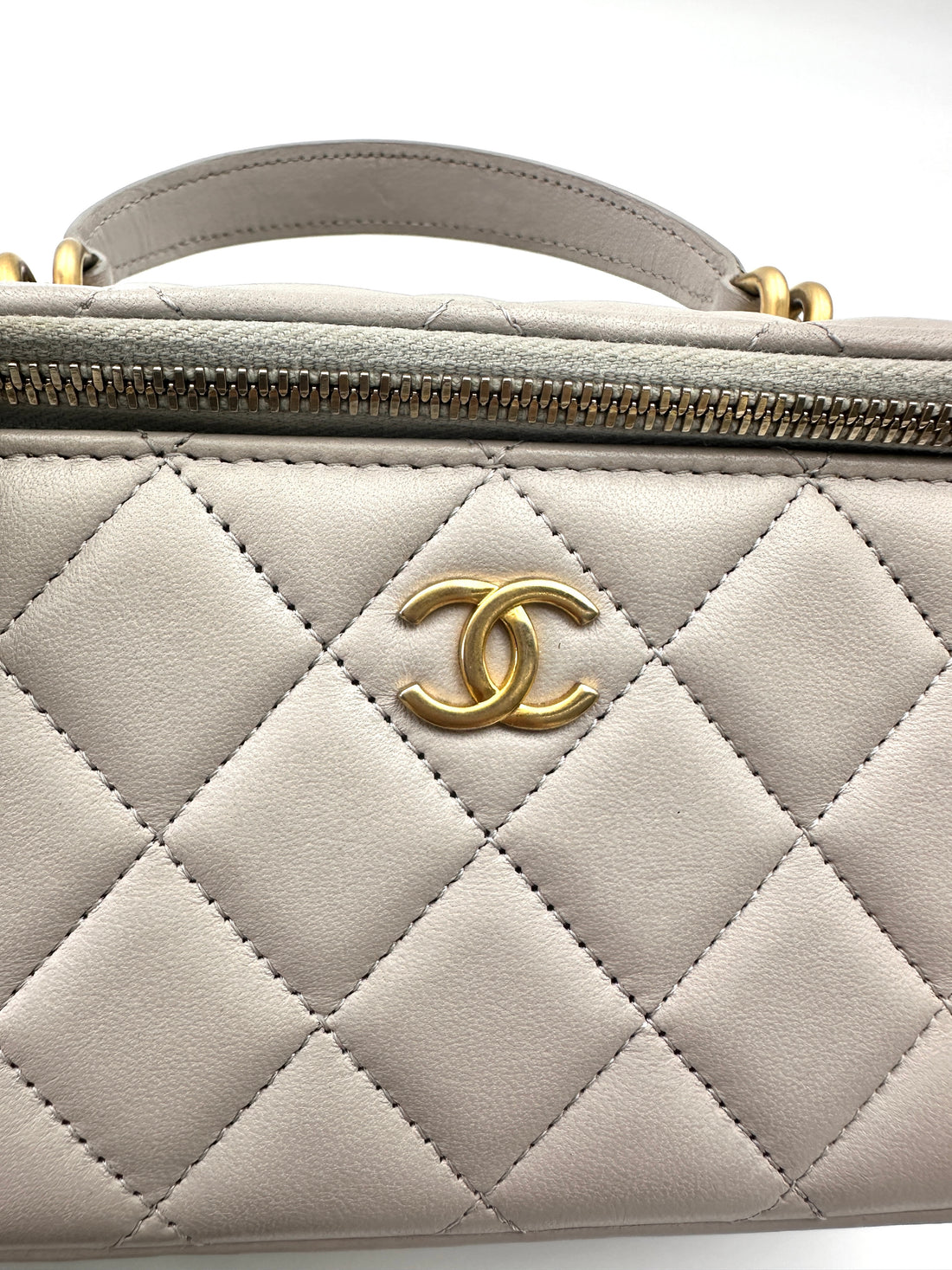 Chanel Grey Quilted Lambskin Vanity Case(31***69) CC1988