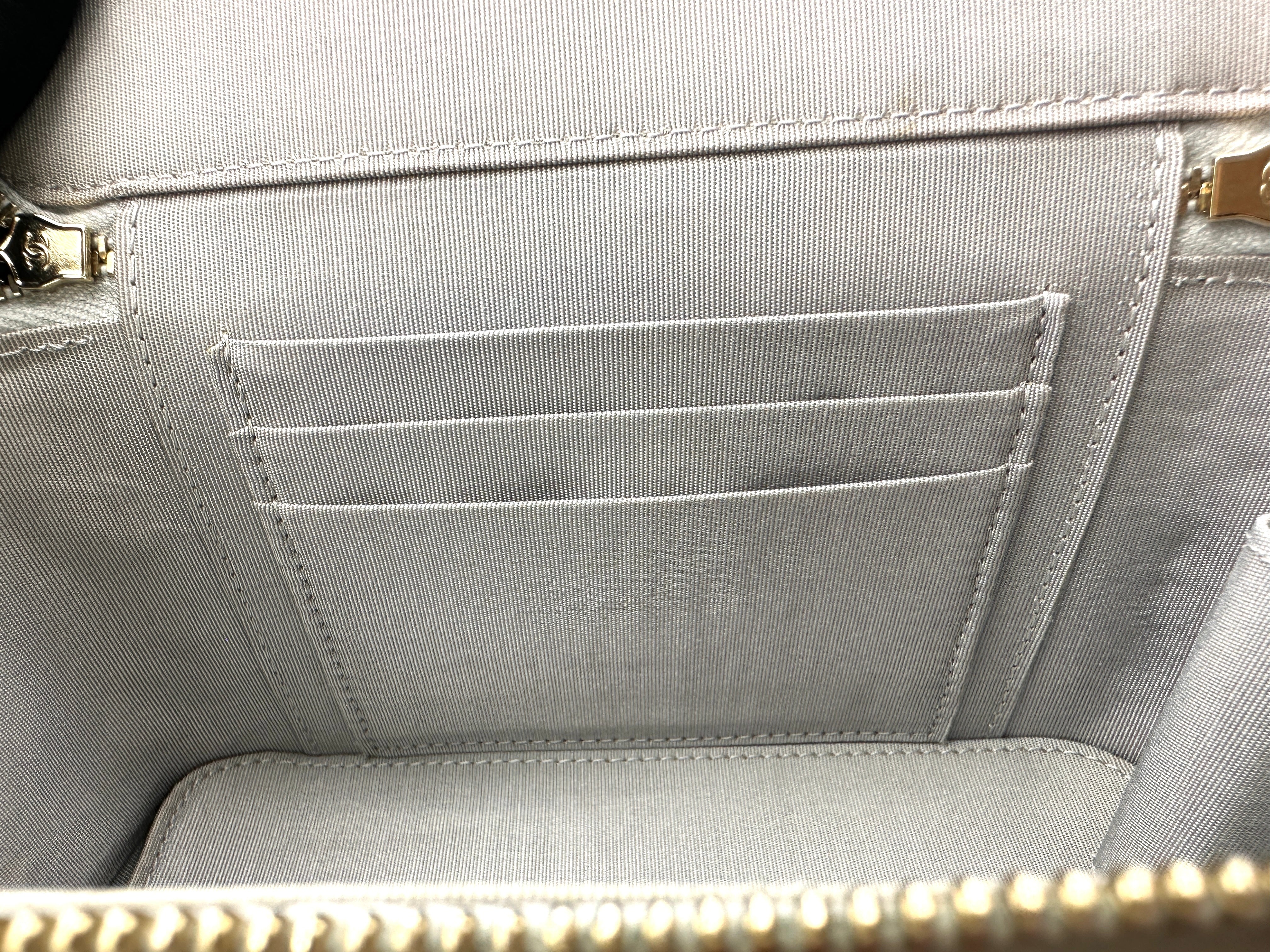 Chanel Grey Quilted Lambskin Vanity Case(31***69) CC1988