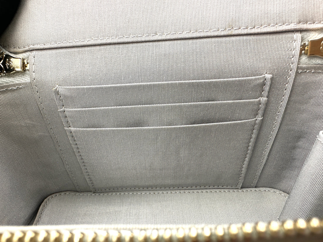 Chanel Grey Quilted Lambskin Vanity Case(31***69) CC1988