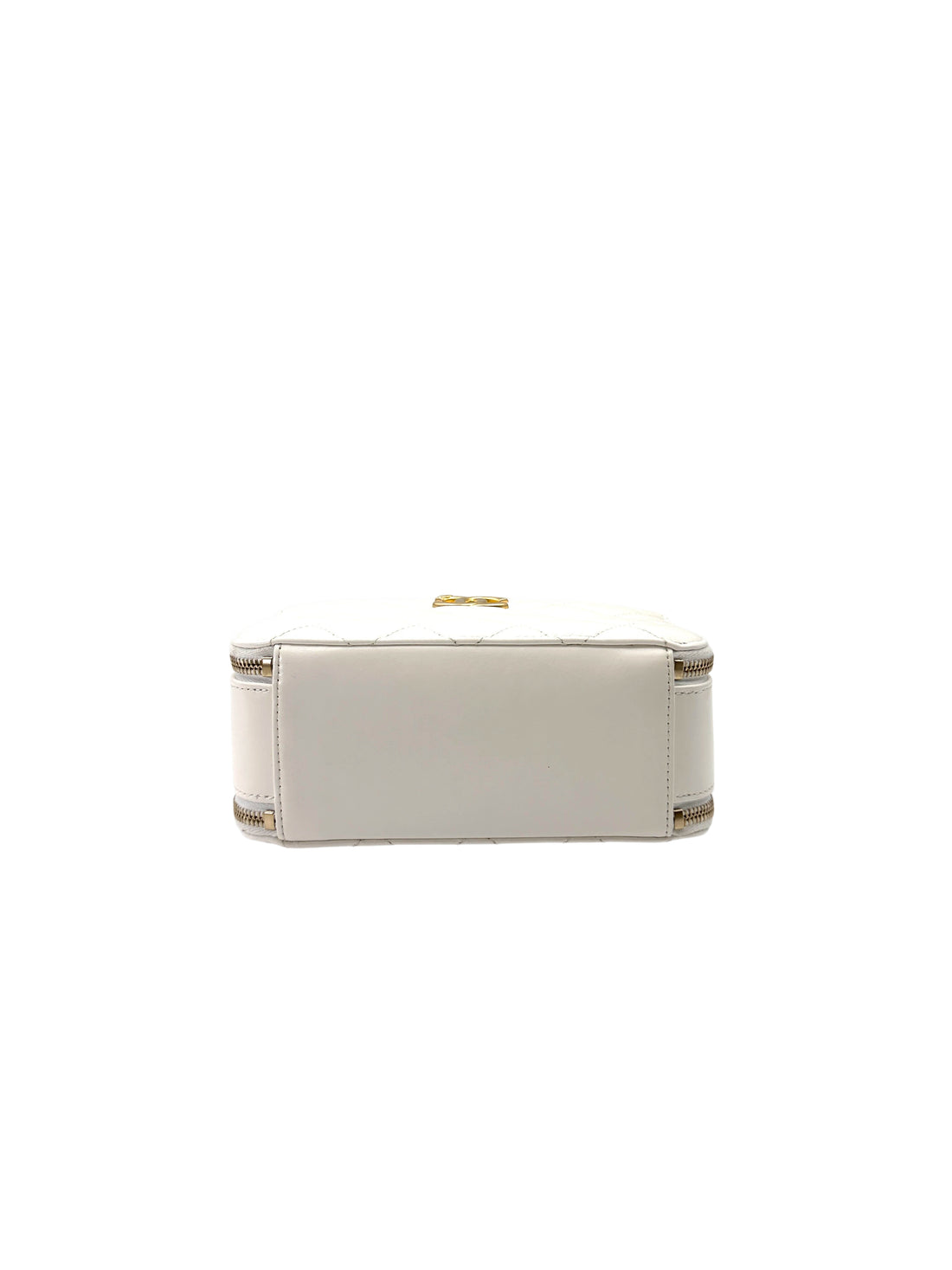 Chanel 22S White Quilted Leather Vanity Case With Rainbow Chain(C9***84) IRIS218