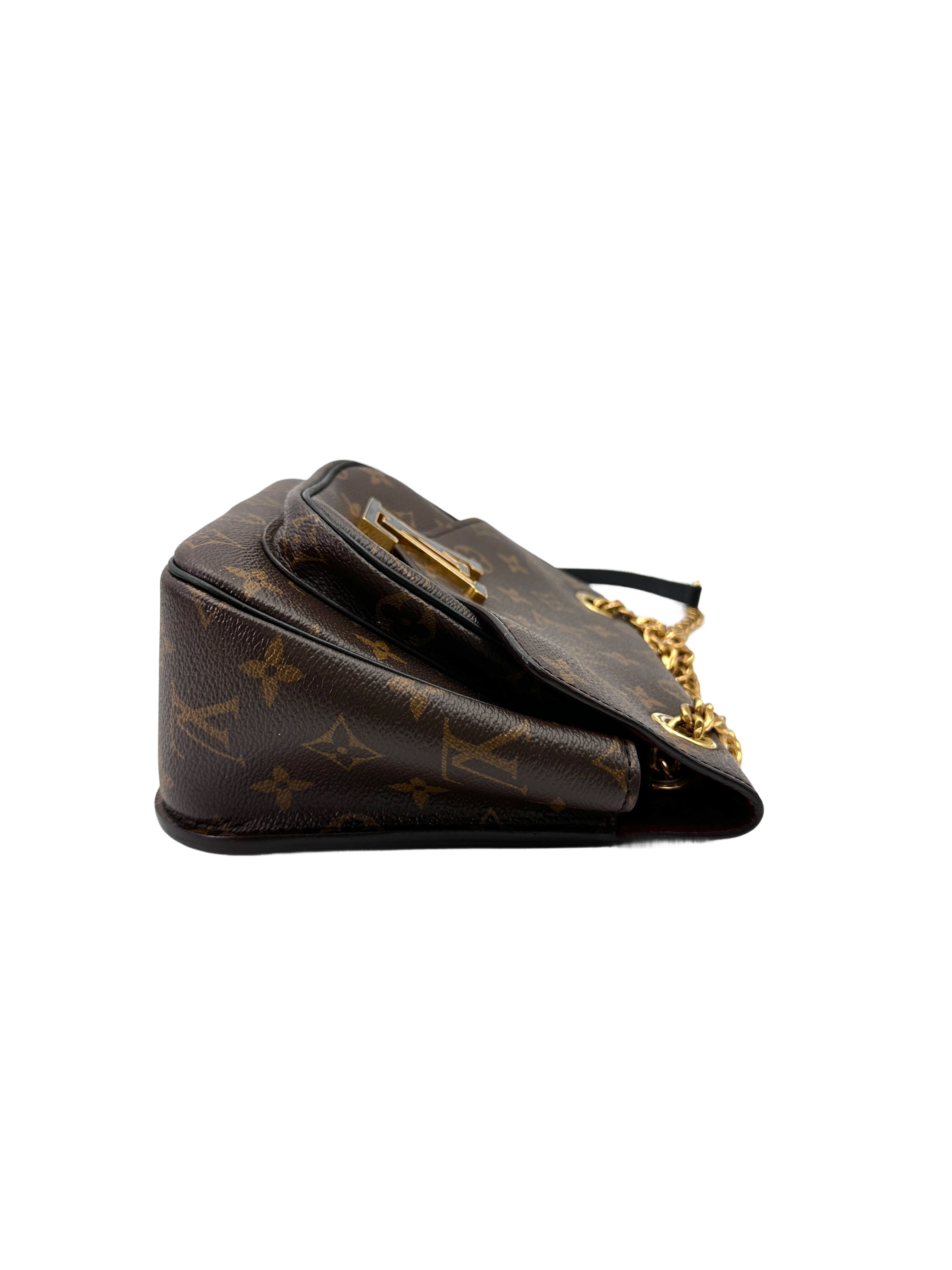 Louis Vuitton Passy Monogram Canvas Chain Shoulder Bag LV2775